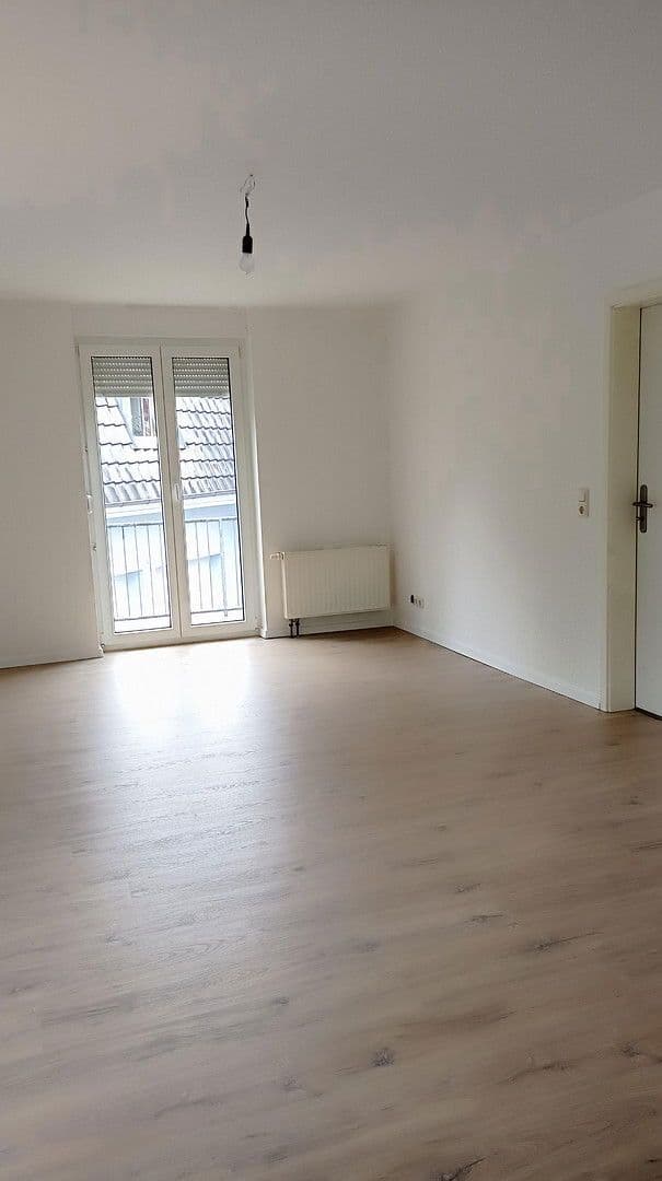 Prenájom bytu 2-izbový 66 m², Leipzig, Sasko Prenájom bytu 2-izbový 66 m², Leipzig, Sasko