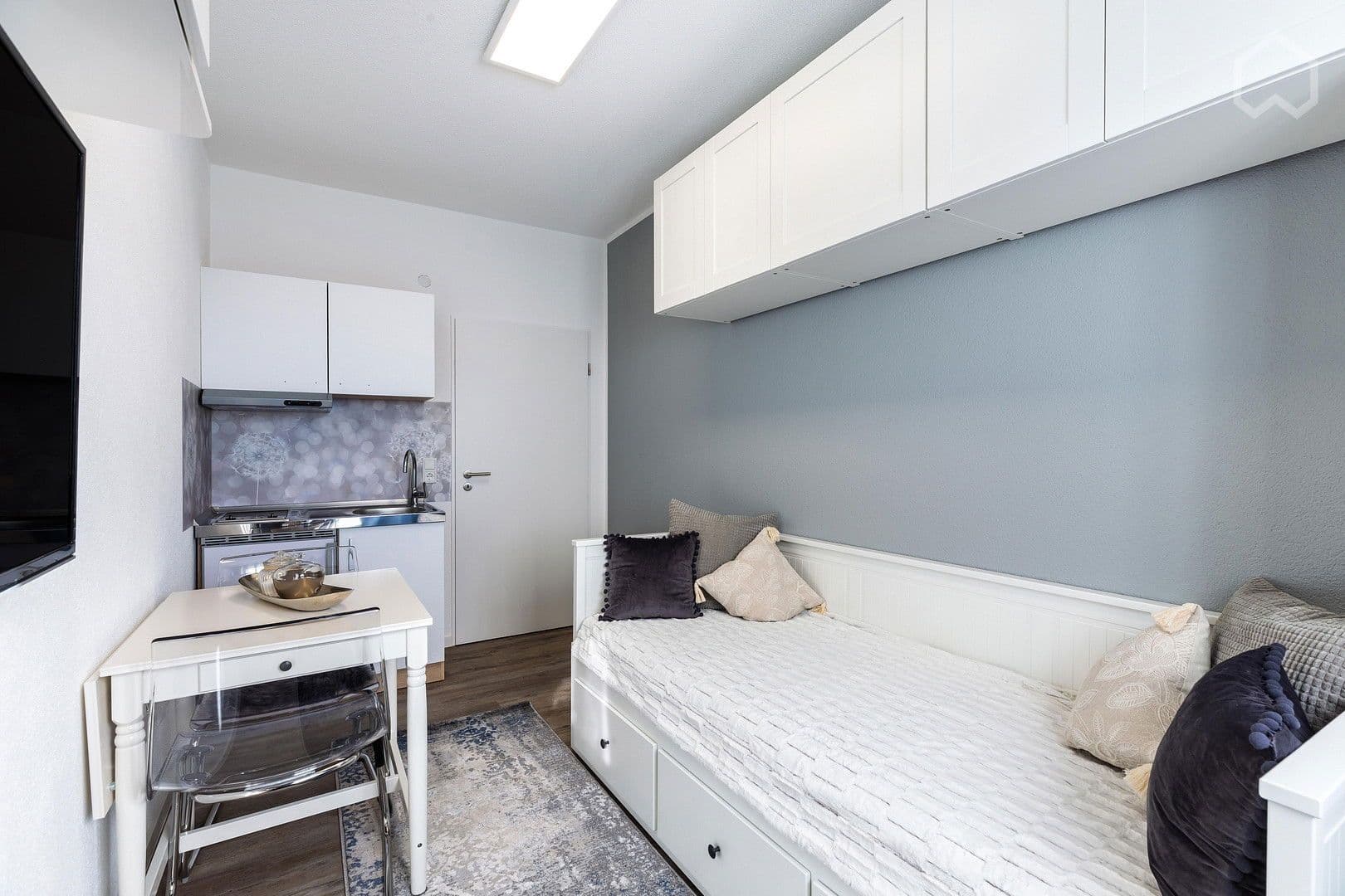 Prenájom bytu 1-izbový 16 m², Kronenstr. 16, Meersburg, Bádensko-Wurttembersko Prenájom bytu 1-izbový 16 m², Kronenstr. 16, Meersburg, Bádensko-Wurttembersko