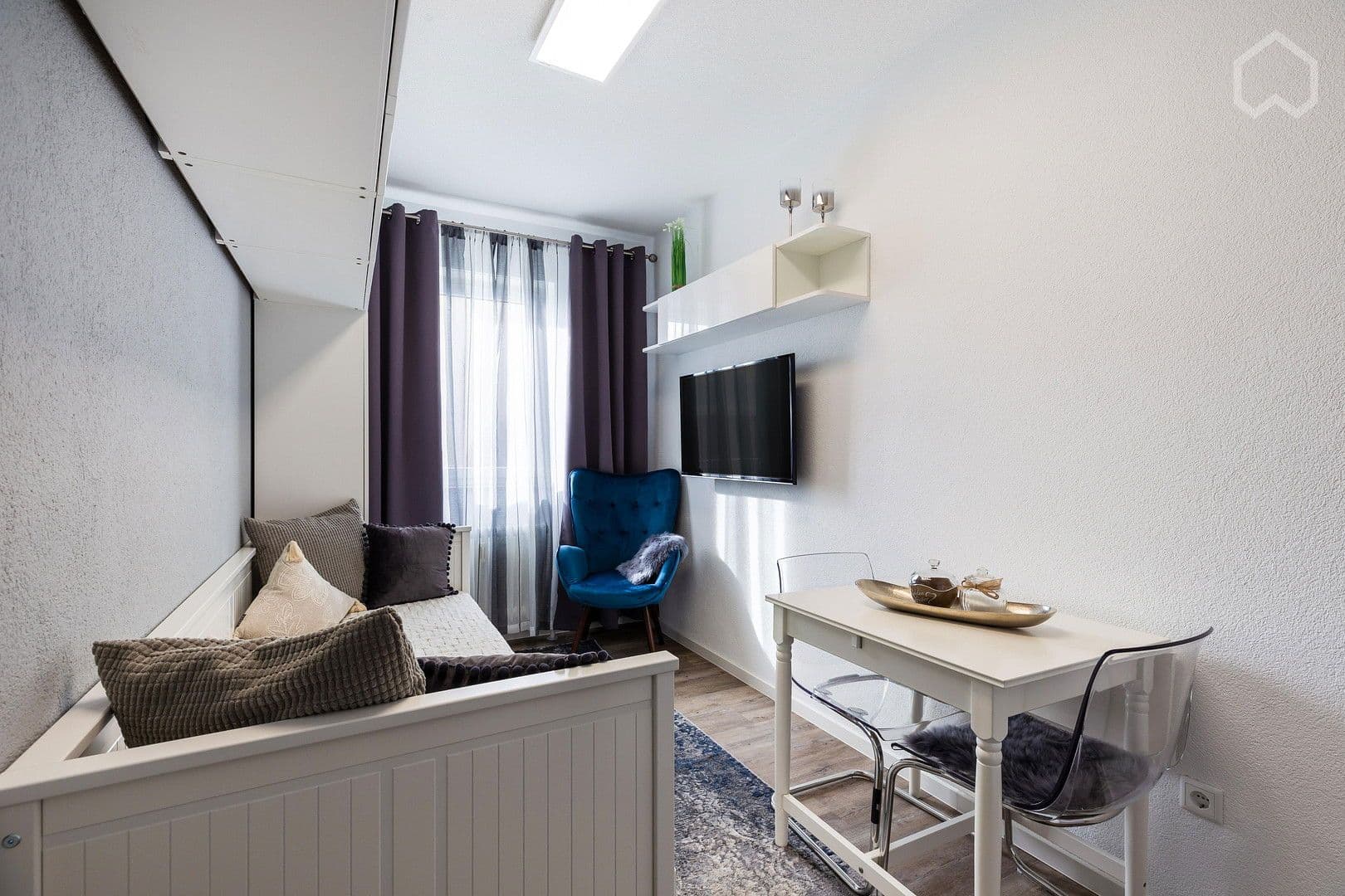 Prenájom bytu 1-izbový 16 m², Kronenstr. 16, Meersburg, Bádensko-Wurttembersko Prenájom bytu 1-izbový 16 m², Kronenstr. 16, Meersburg, Bádensko-Wurttembersko