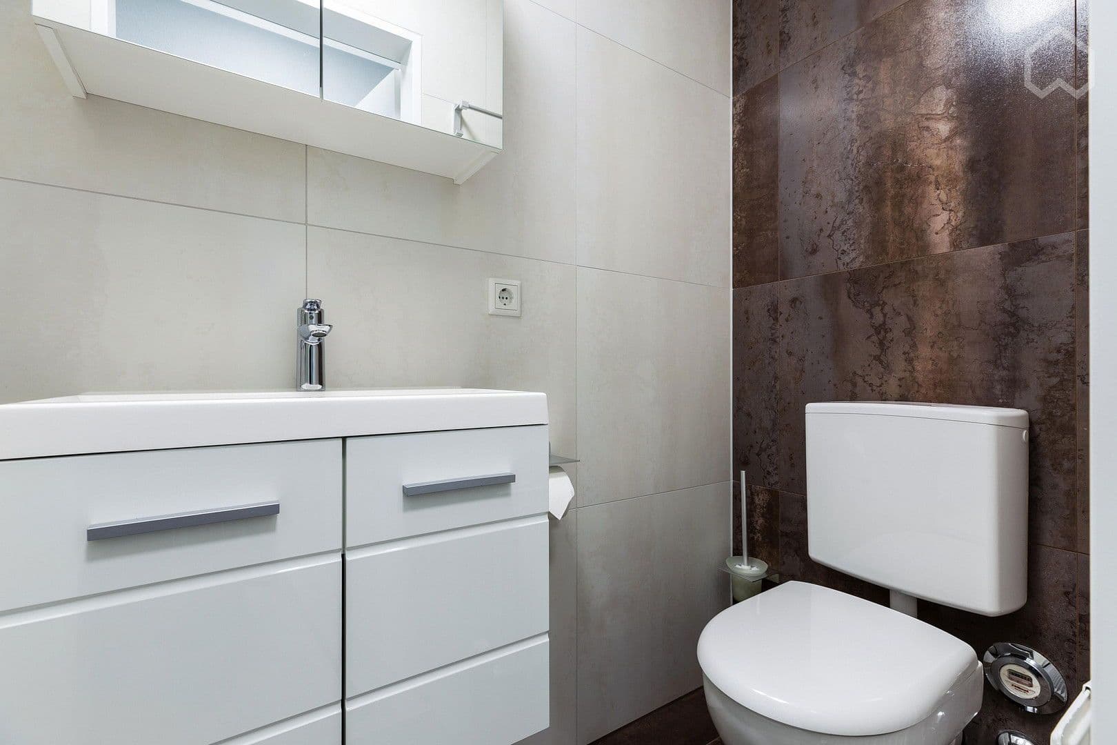 Prenájom bytu 1-izbový 16 m², Kronenstr. 16, Meersburg, Bádensko-Wurttembersko Prenájom bytu 1-izbový 16 m², Kronenstr. 16, Meersburg, Bádensko-Wurttembersko