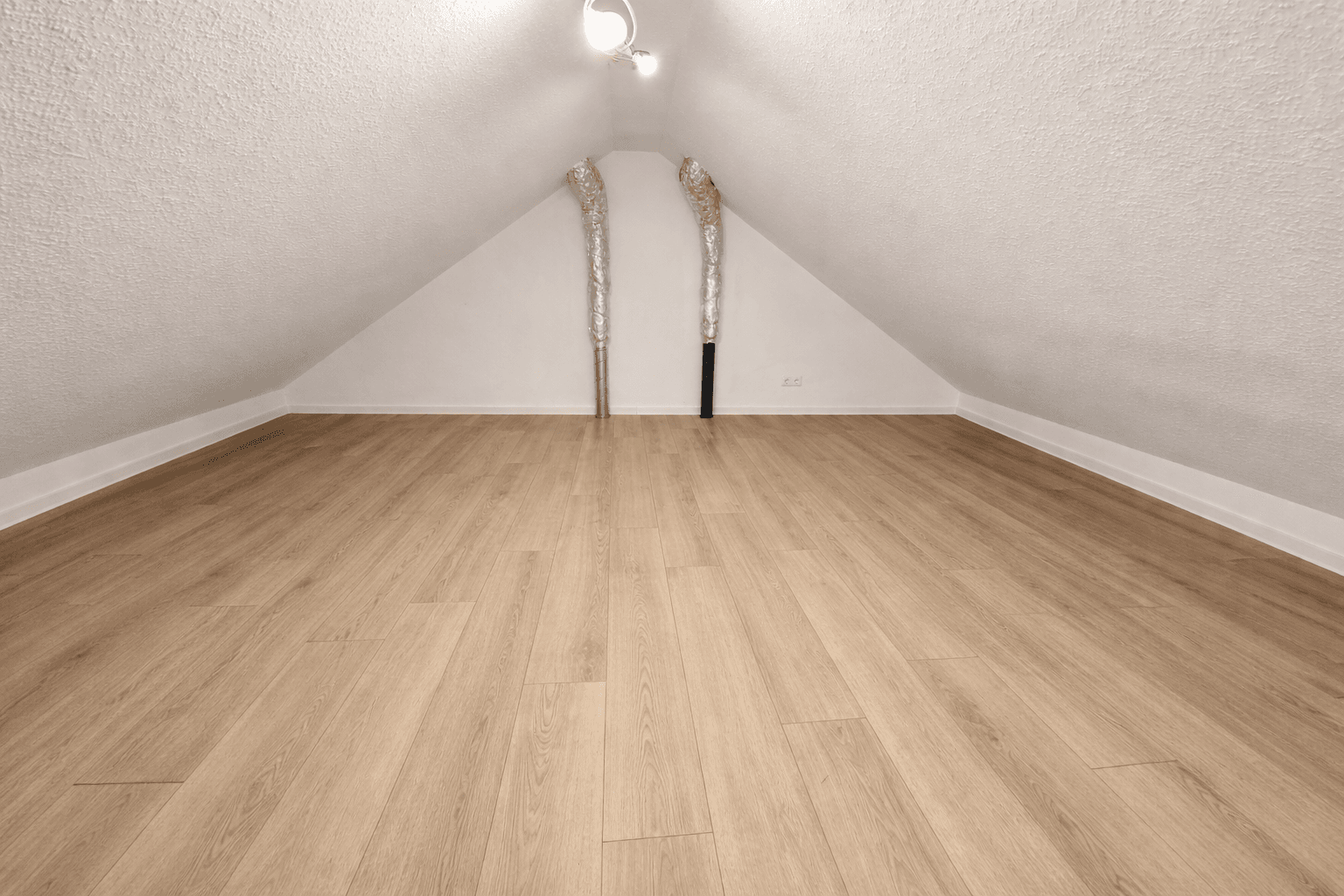 Prenájom domu 141 m², pozemek 156 m², Neuberg, Hesensko Prenájom domu 141 m², pozemek 156 m², Neuberg, Hesensko