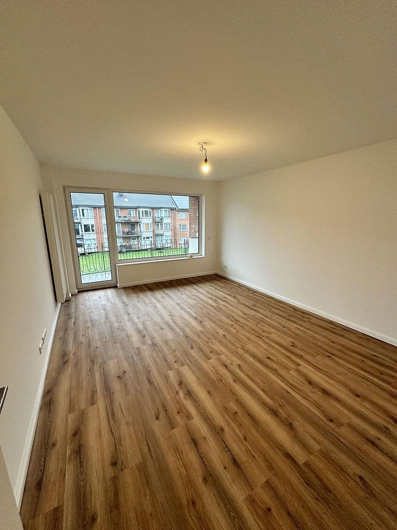 Prenájom bytu 3-izbový 81 m², Hamburg, Hamburg Prenájom bytu 3-izbový 81 m², Hamburg, Hamburg