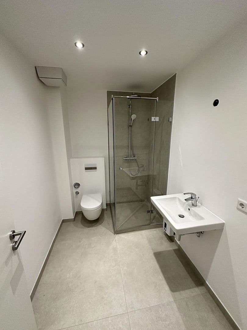 Prenájom bytu 3-izbový 81 m², Hamburg, Hamburg Prenájom bytu 3-izbový 81 m², Hamburg, Hamburg