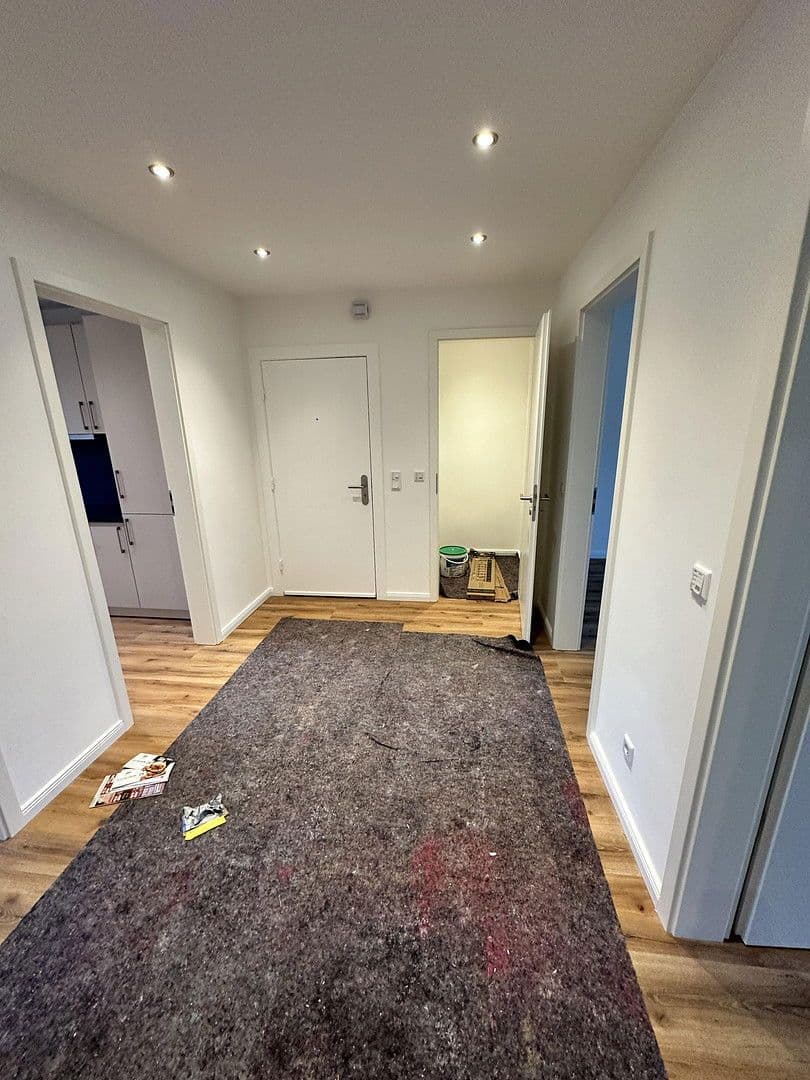 Prenájom bytu 3-izbový 81 m², Hamburg, Hamburg Prenájom bytu 3-izbový 81 m², Hamburg, Hamburg