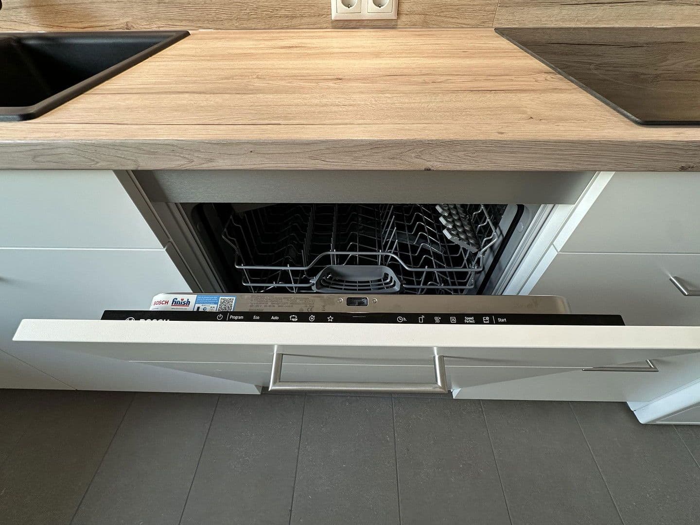 Predaj bytu 2-izbový 58 m², Hannover, Dolné Sasko Predaj bytu 2-izbový 58 m², Hannover, Dolné Sasko