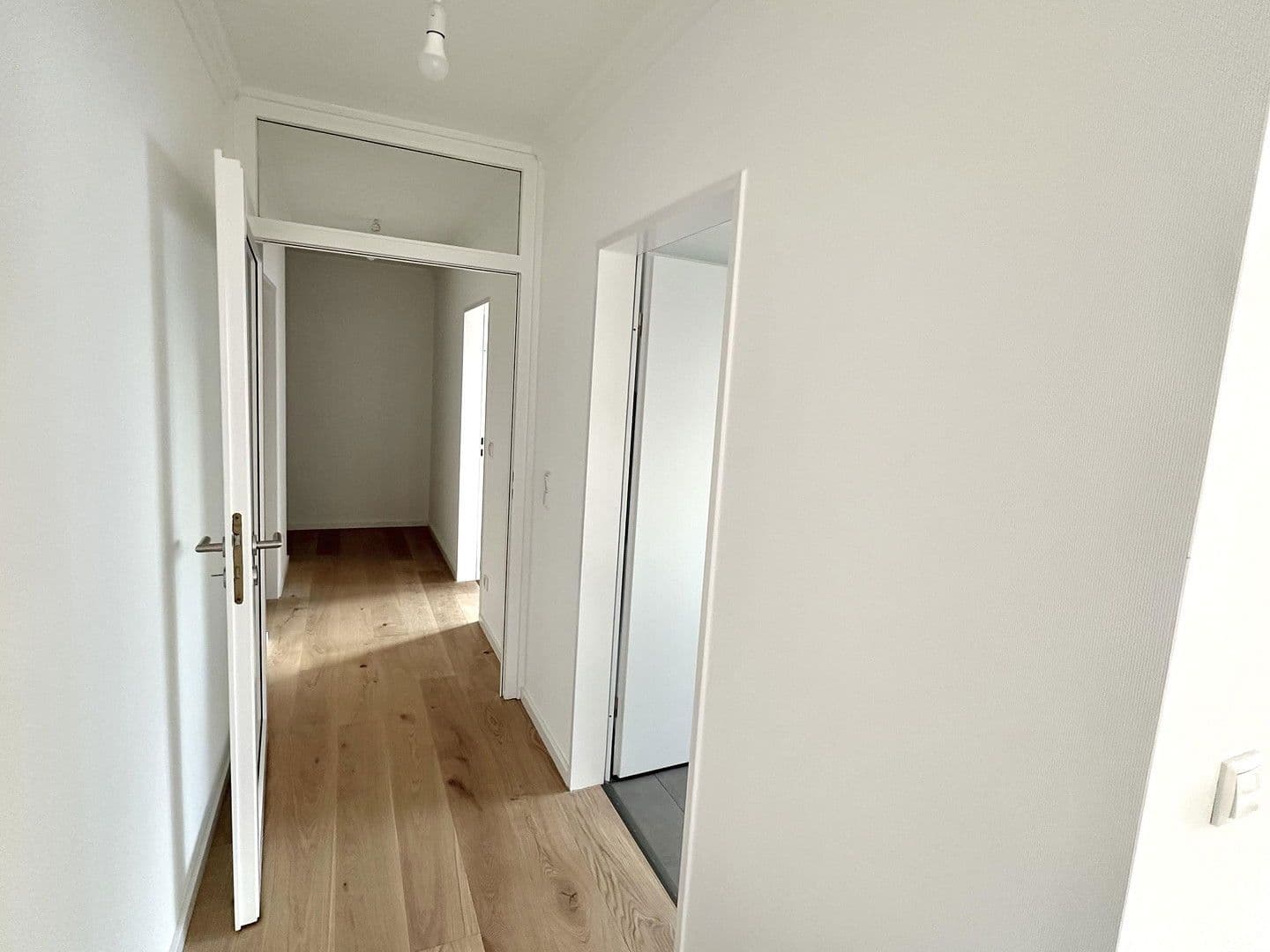 Predaj bytu 2-izbový 58 m², Hannover, Dolné Sasko Predaj bytu 2-izbový 58 m², Hannover, Dolné Sasko