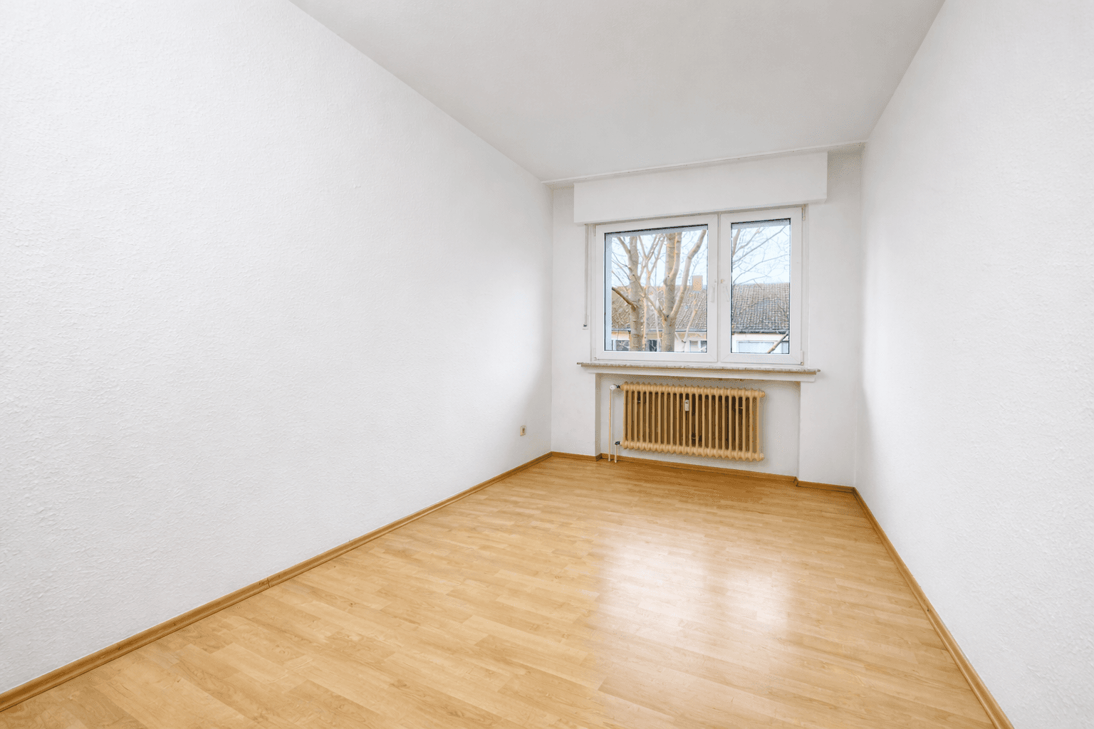 Prenájom bytu 3-izbový 64 m², Kerpen, Severné Porýnie - Westfálsko Prenájom bytu 3-izbový 64 m², Kerpen, Severné Porýnie - Westfálsko