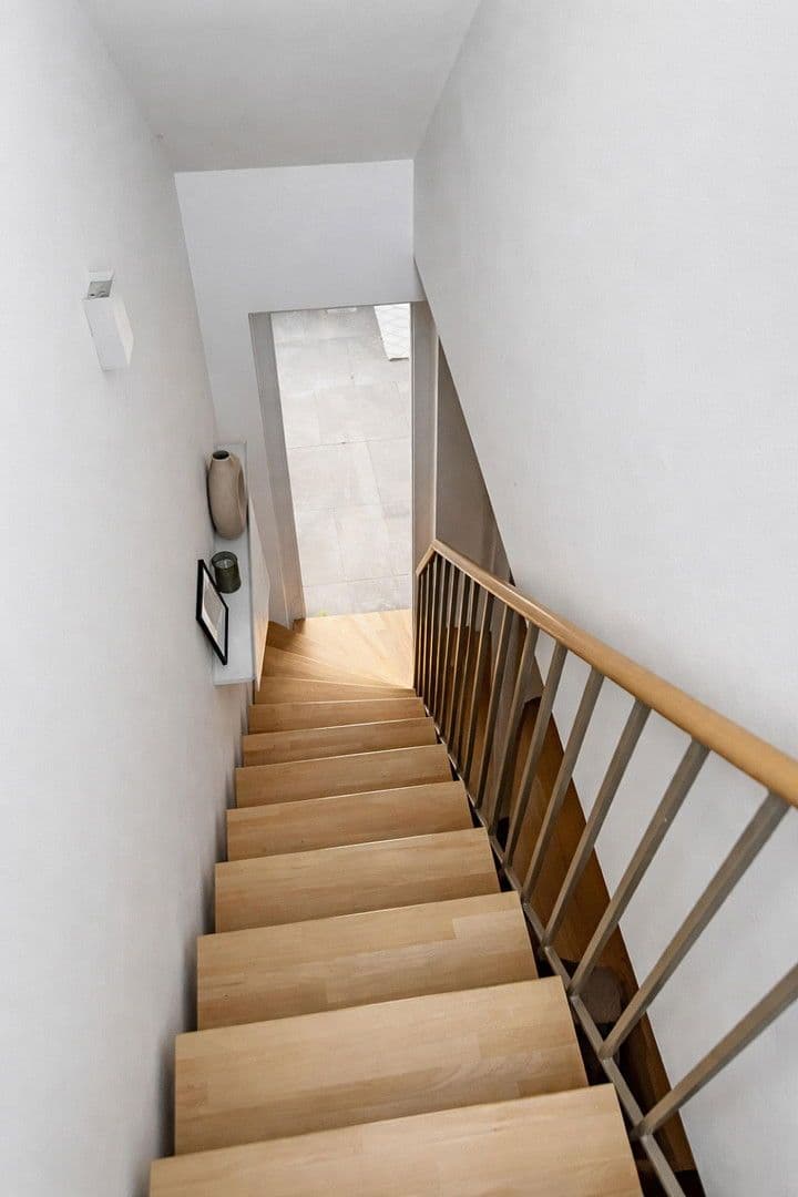 Prenájom bytu 3-izbový 70 m², Brühl, Bádensko-Wurttembersko Prenájom bytu 3-izbový 70 m², Brühl, Bádensko-Wurttembersko