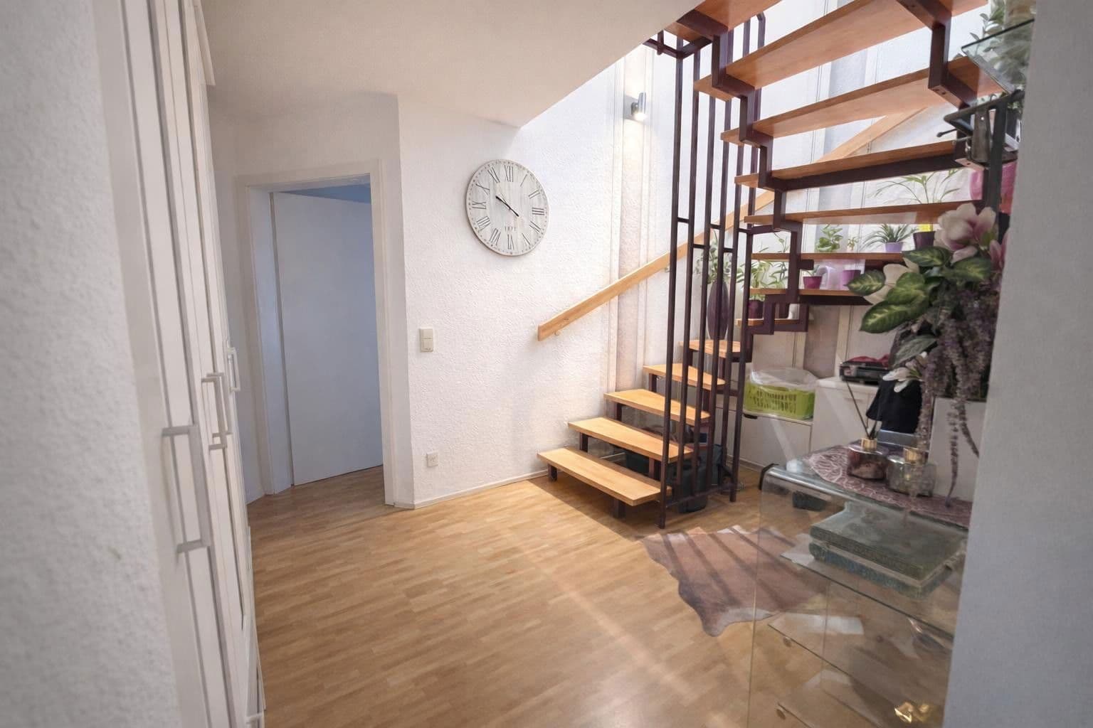 Prenájom bytu 4-izbový 95 m², Beim Schloßhof 10, Remseck am Neckar, Bádensko-Wurttembersko Prenájom bytu 4-izbový 95 m², Beim Schloßhof 10, Remseck am Neckar, Bádensko-Wurttembersko