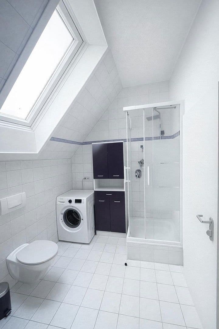 Prenájom bytu 4-izbový 95 m², Beim Schloßhof 10, Remseck am Neckar, Bádensko-Wurttembersko Prenájom bytu 4-izbový 95 m², Beim Schloßhof 10, Remseck am Neckar, Bádensko-Wurttembersko