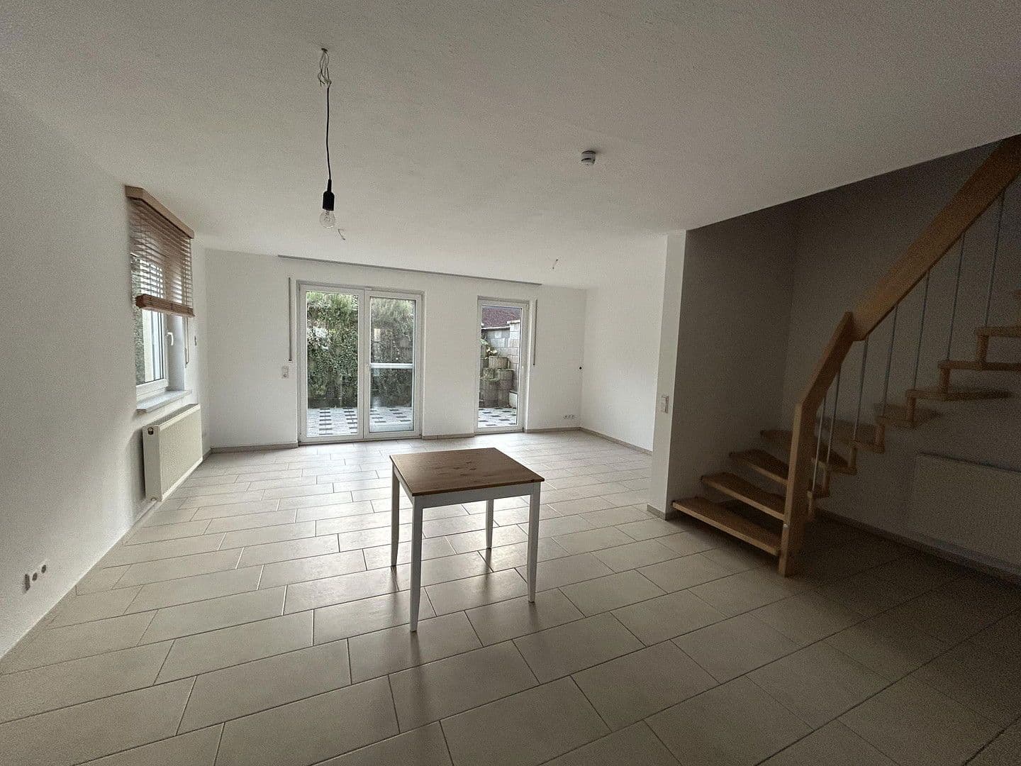 Predaj domu 118 m², pozemek 277 m², Mühlhausen, Bádensko-Wurttembersko Predaj domu 118 m², pozemek 277 m², Mühlhausen, Bádensko-Wurttembersko