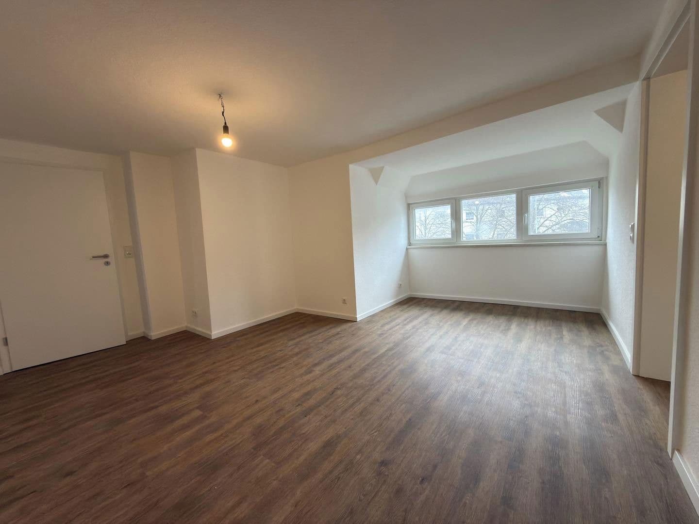 Prenájom bytu 2-izbový 57 m², Wetzlar, Hesensko Prenájom bytu 2-izbový 57 m², Wetzlar, Hesensko