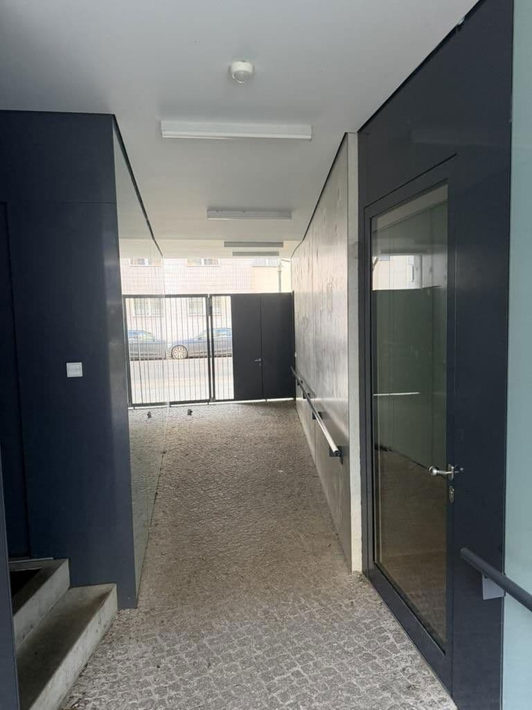 Predaj bytu 3-izbový 110 m², Harzer Straße 109, Berlin, Berlín Predaj bytu 3-izbový 110 m², Harzer Straße 109, Berlin, Berlín