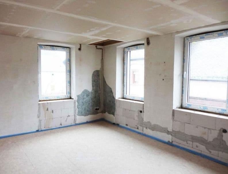 Predaj domu 294 m², pozemek 343 m², Heimweiler, Porýnie-Falcko Predaj domu 294 m², pozemek 343 m², Heimweiler, Porýnie-Falcko