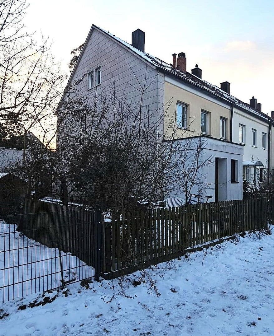 Predaj domu 114 m², pozemek 334 m², Nürnberg, Bavorsko Predaj domu 114 m², pozemek 334 m², Nürnberg, Bavorsko