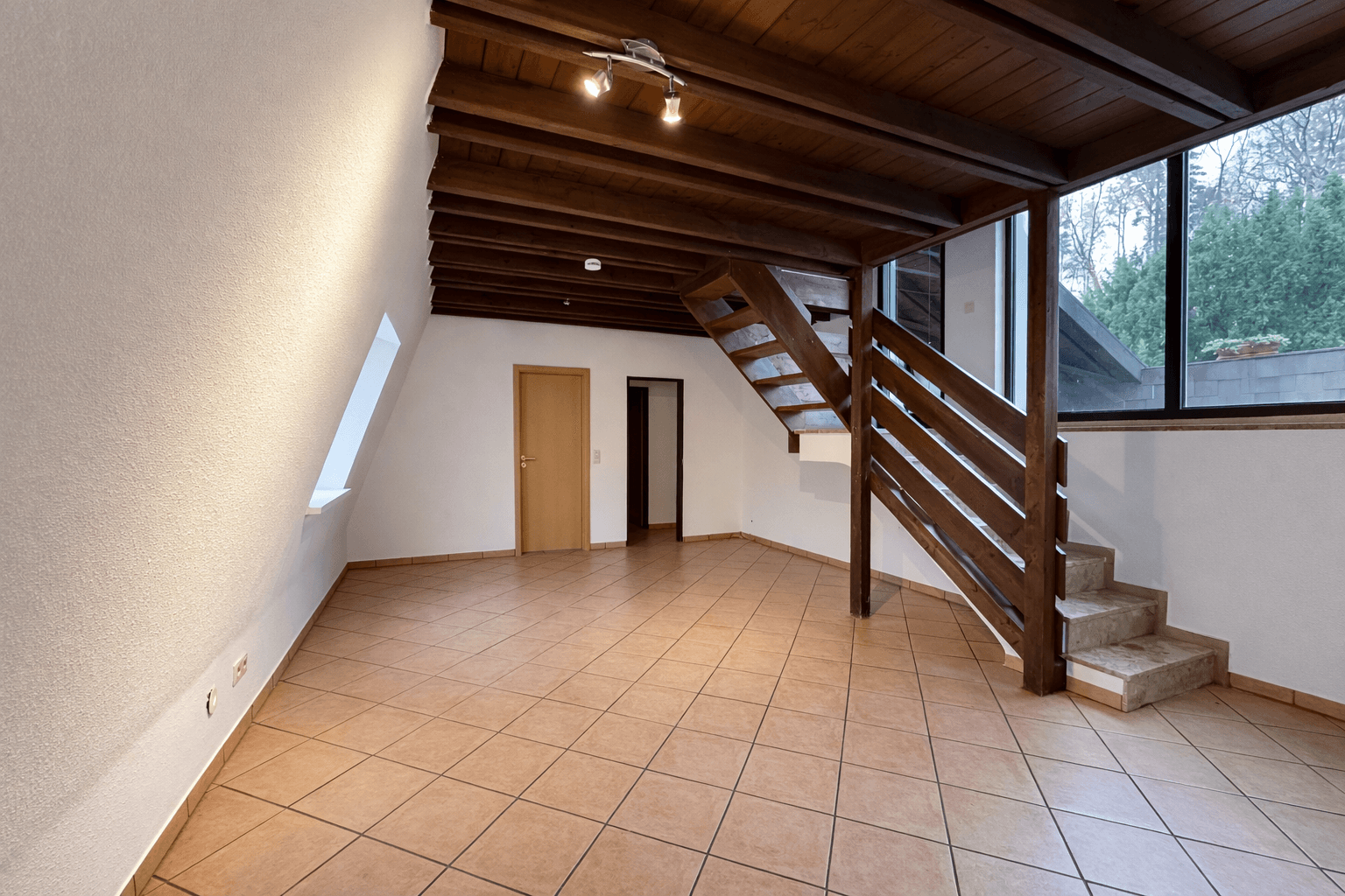 Prenájom bytu 3-izbový 73 m², Hüttemeisterstraße 15, Lüdenscheid, Severné Porýnie - Westfálsko Prenájom bytu 3-izbový 73 m², Hüttemeisterstraße 15, Lüdenscheid, Severné Porýnie - Westfálsko