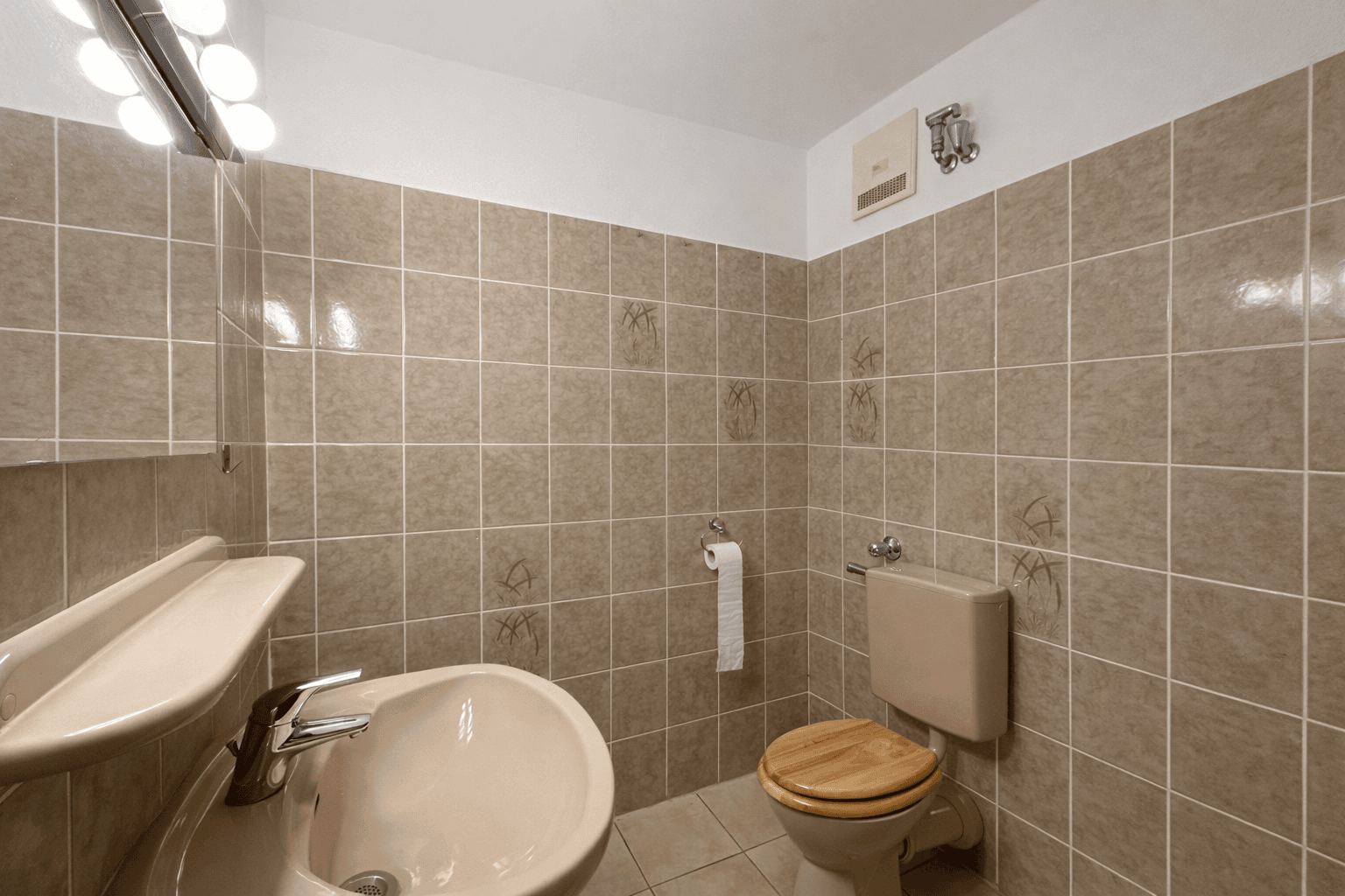 Prenájom bytu 3-izbový 73 m², Hüttemeisterstraße 15, Lüdenscheid, Severné Porýnie - Westfálsko Prenájom bytu 3-izbový 73 m², Hüttemeisterstraße 15, Lüdenscheid, Severné Porýnie - Westfálsko