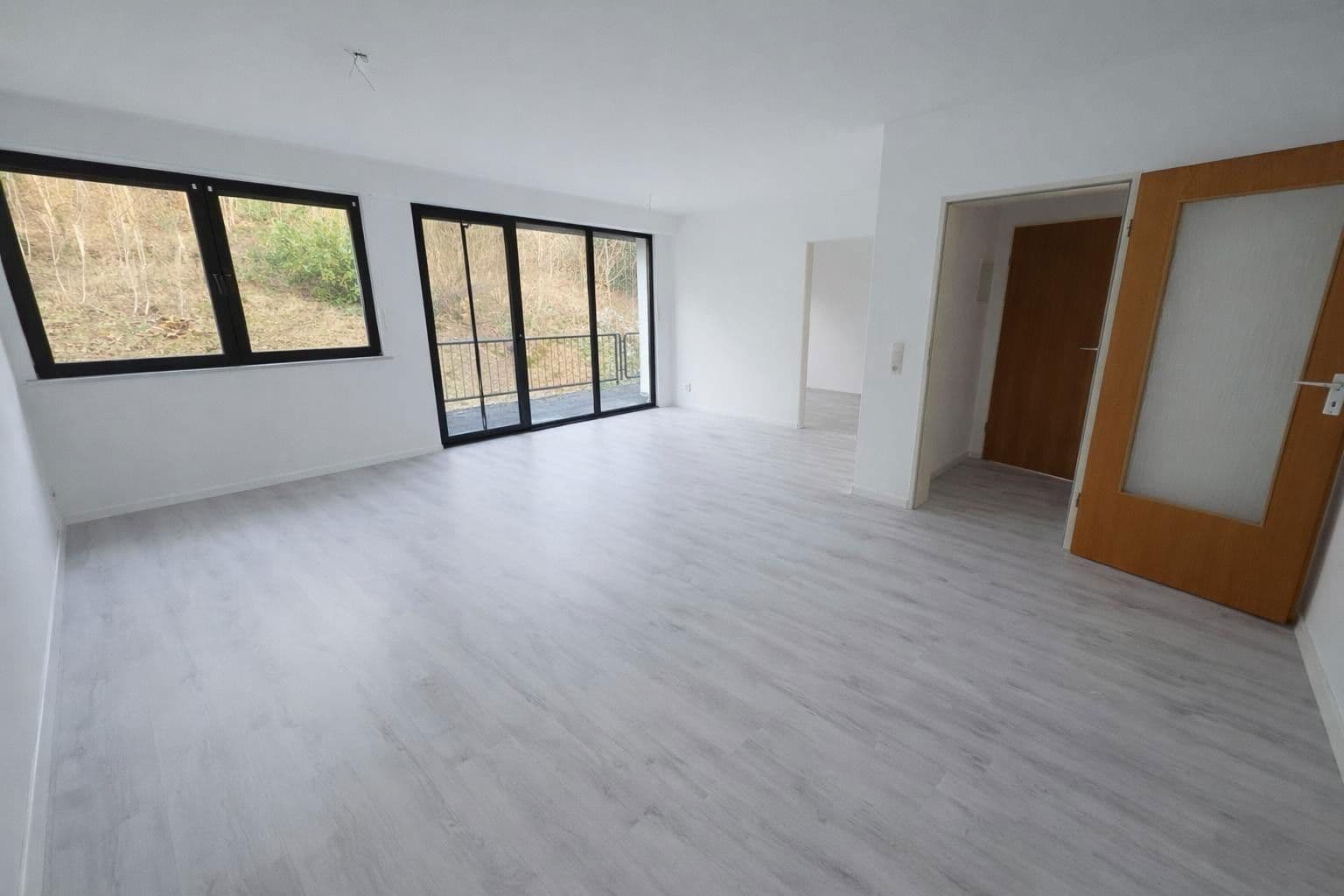 Prenájom bytu 2-izbový 60 m², Hüttemeisterstraße 15, Lüdenscheid, Severné Porýnie - Westfálsko Prenájom bytu 2-izbový 60 m², Hüttemeisterstraße 15, Lüdenscheid, Severné Porýnie - Westfálsko