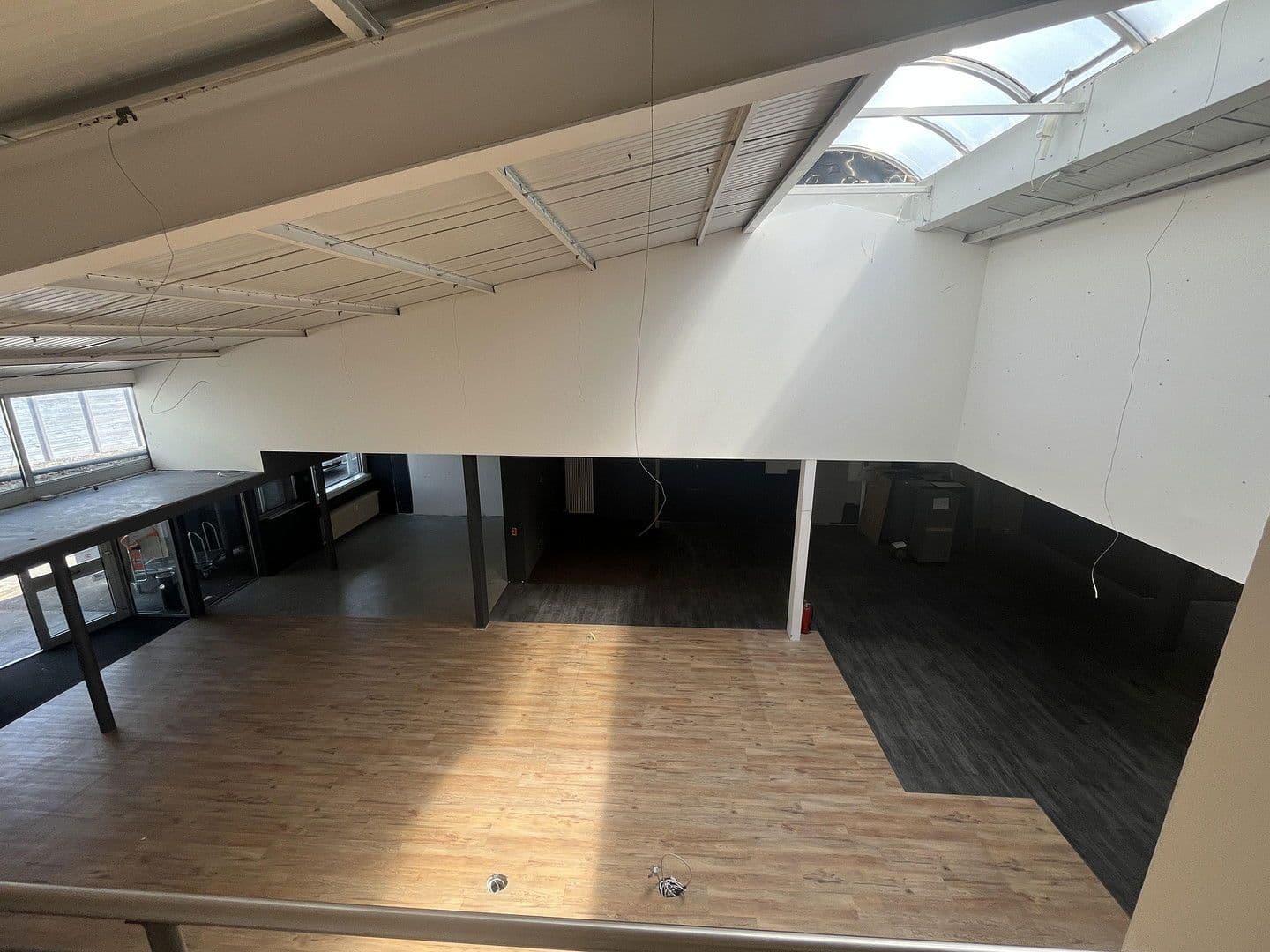 Prenájom nebytového priestoru 380 m², Georg-Fischer-Straße 32, Singen (Hohentwiel), Bádensko-Wurttembersko Prenájom nebytového priestoru 380 m², Georg-Fischer-Straße 32, Singen (Hohentwiel), Bádensko-Wurttembersko