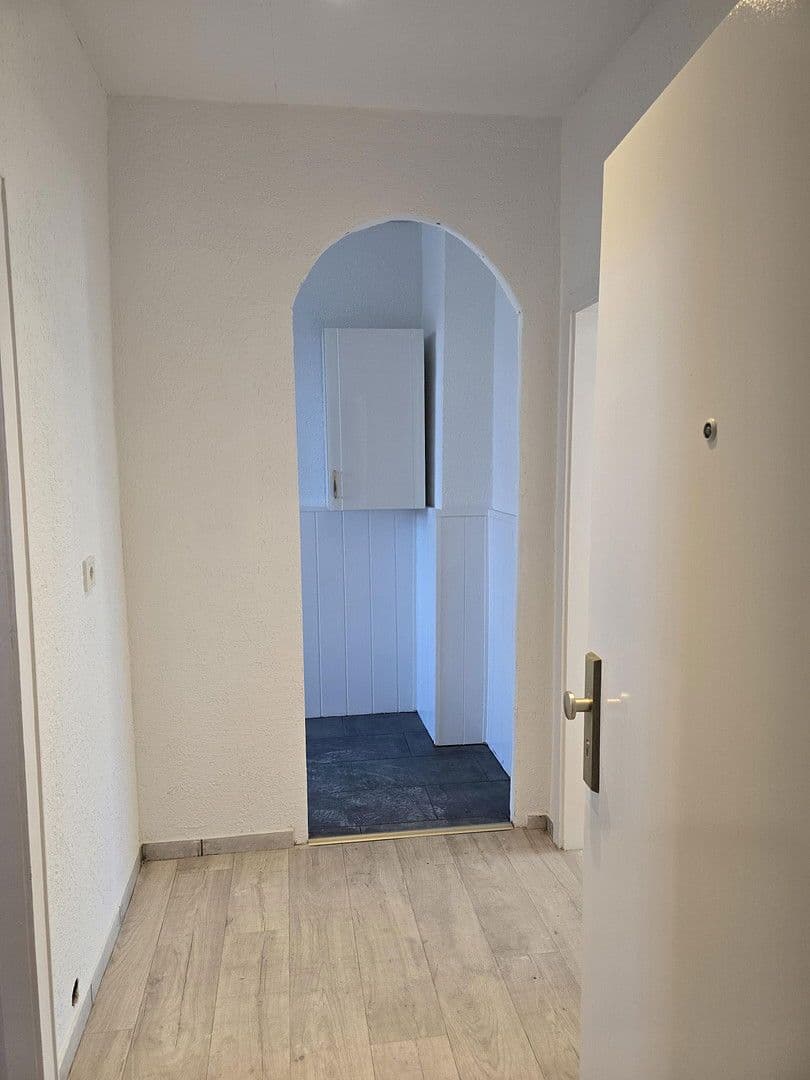 Prenájom bytu 4-izbový 75 m², Wiescherstraße 9, Wuppertal, Severné Porýnie - Westfálsko Prenájom bytu 4-izbový 75 m², Wiescherstraße 9, Wuppertal, Severné Porýnie - Westfálsko