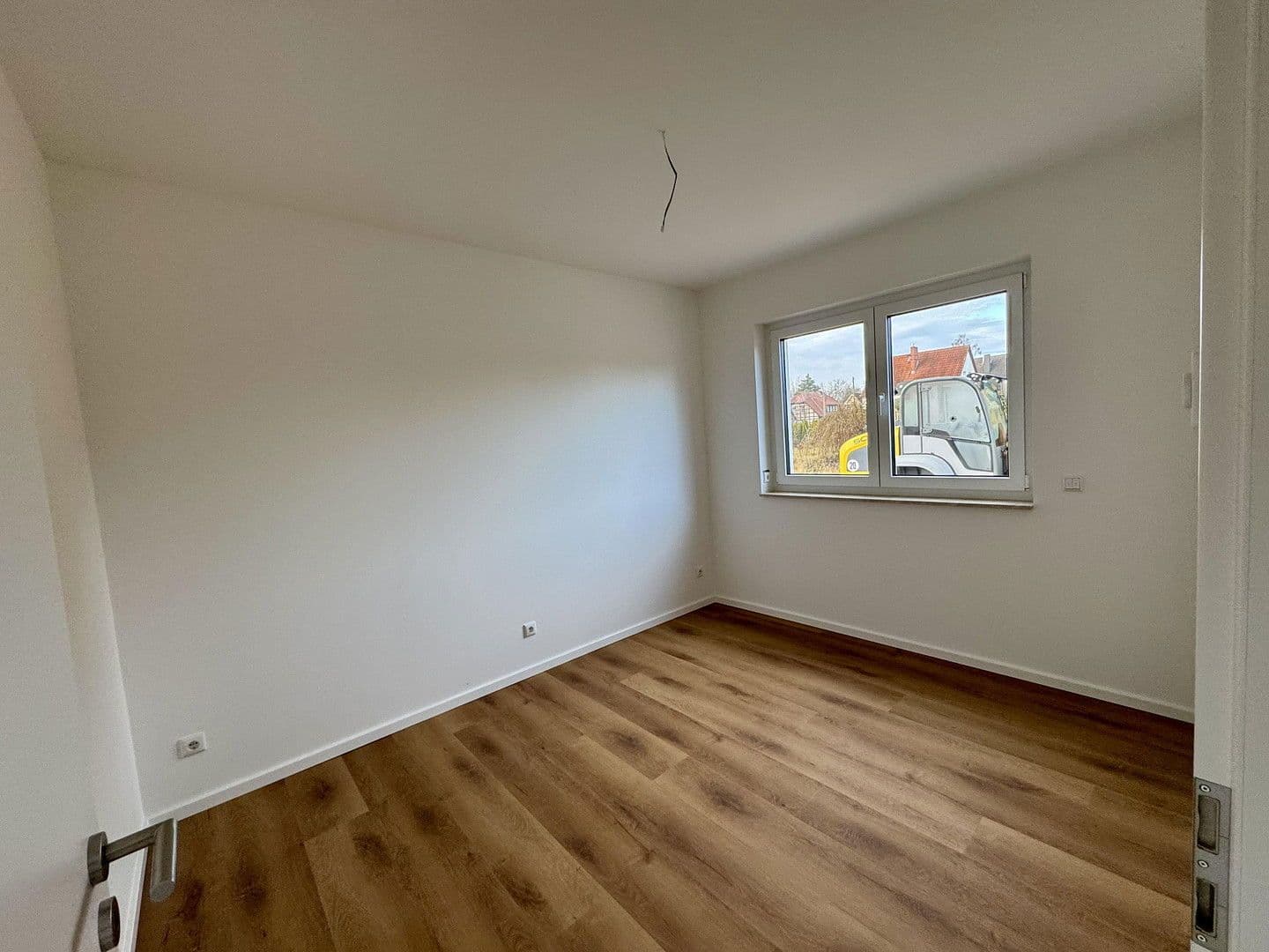 Prenájom bytu 3-izbový 91 m², Am Lupinenfeld 33, Berlin, Berlín Prenájom bytu 3-izbový 91 m², Am Lupinenfeld 33, Berlin, Berlín