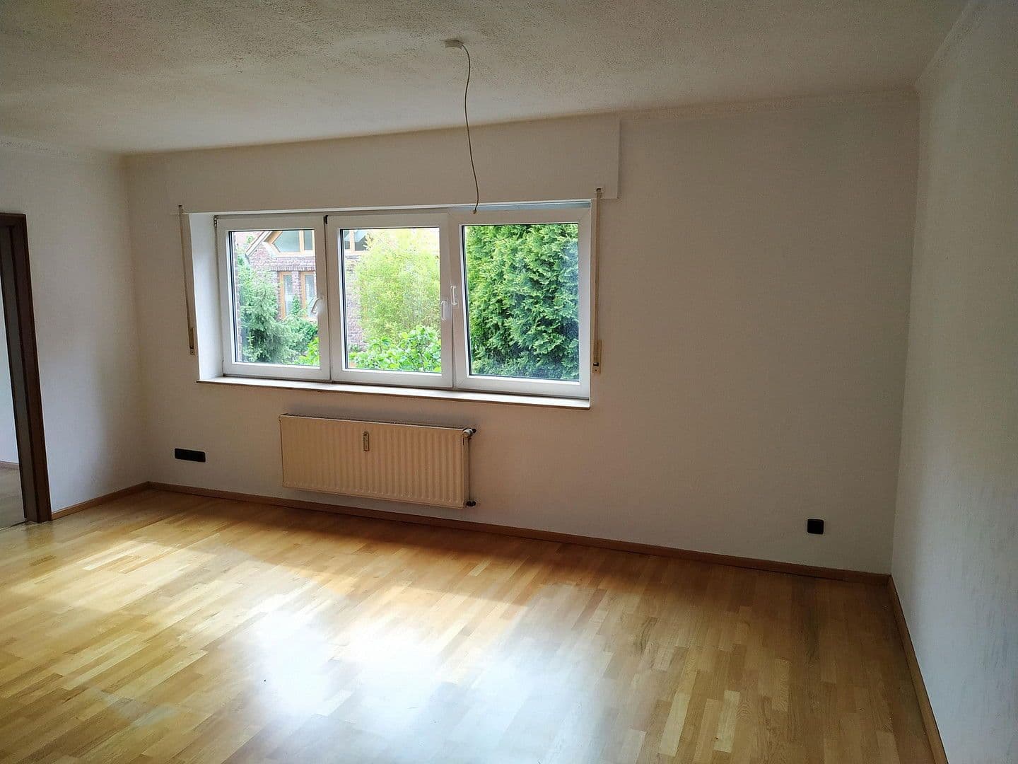Prenájom bytu 2-izbový 74 m², Krefeld, Severné Porýnie - Westfálsko Prenájom bytu 2-izbový 74 m², Krefeld, Severné Porýnie - Westfálsko