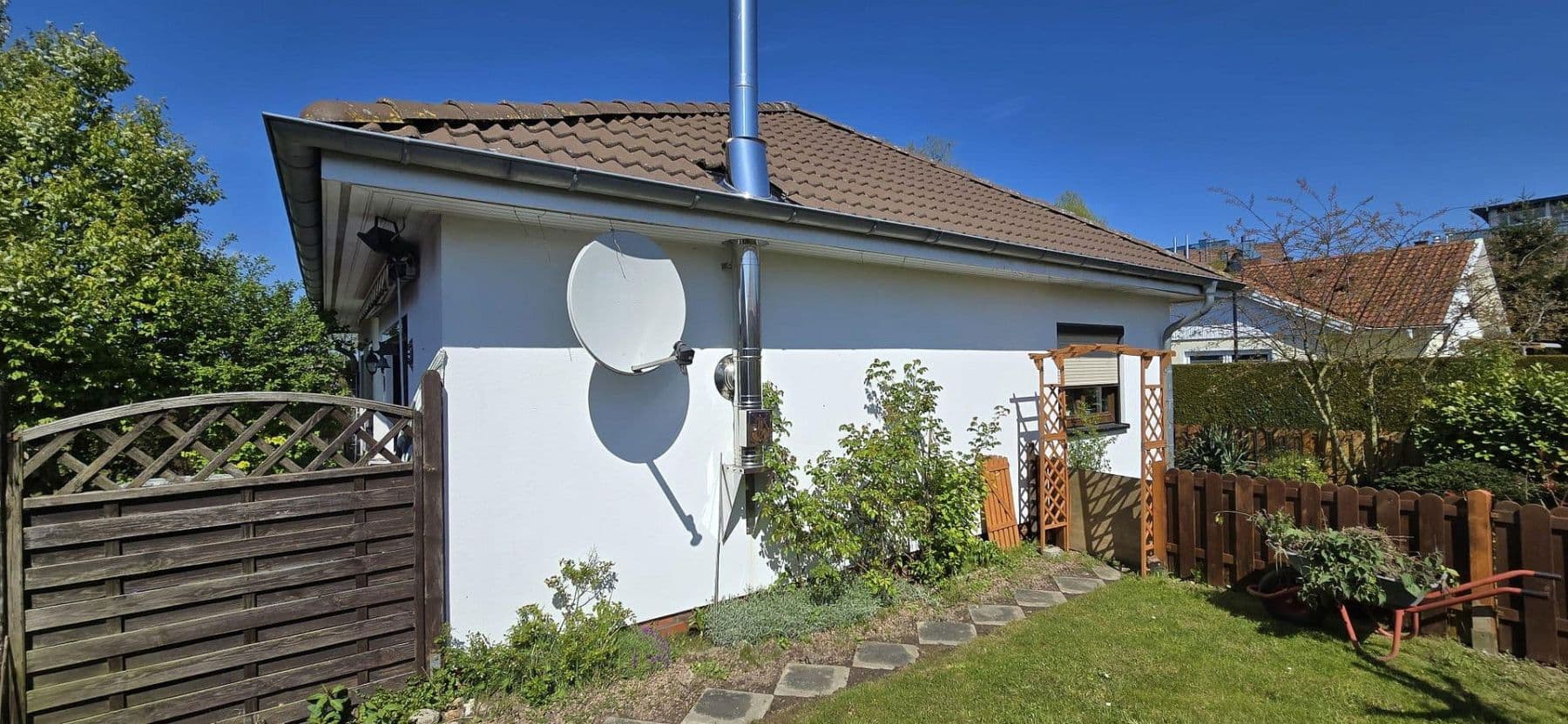 Predaj domu 85 m², pozemek 528 m², Stralsund, Meklenbursko-Predpomoransko Predaj domu 85 m², pozemek 528 m², Stralsund, Meklenbursko-Predpomoransko