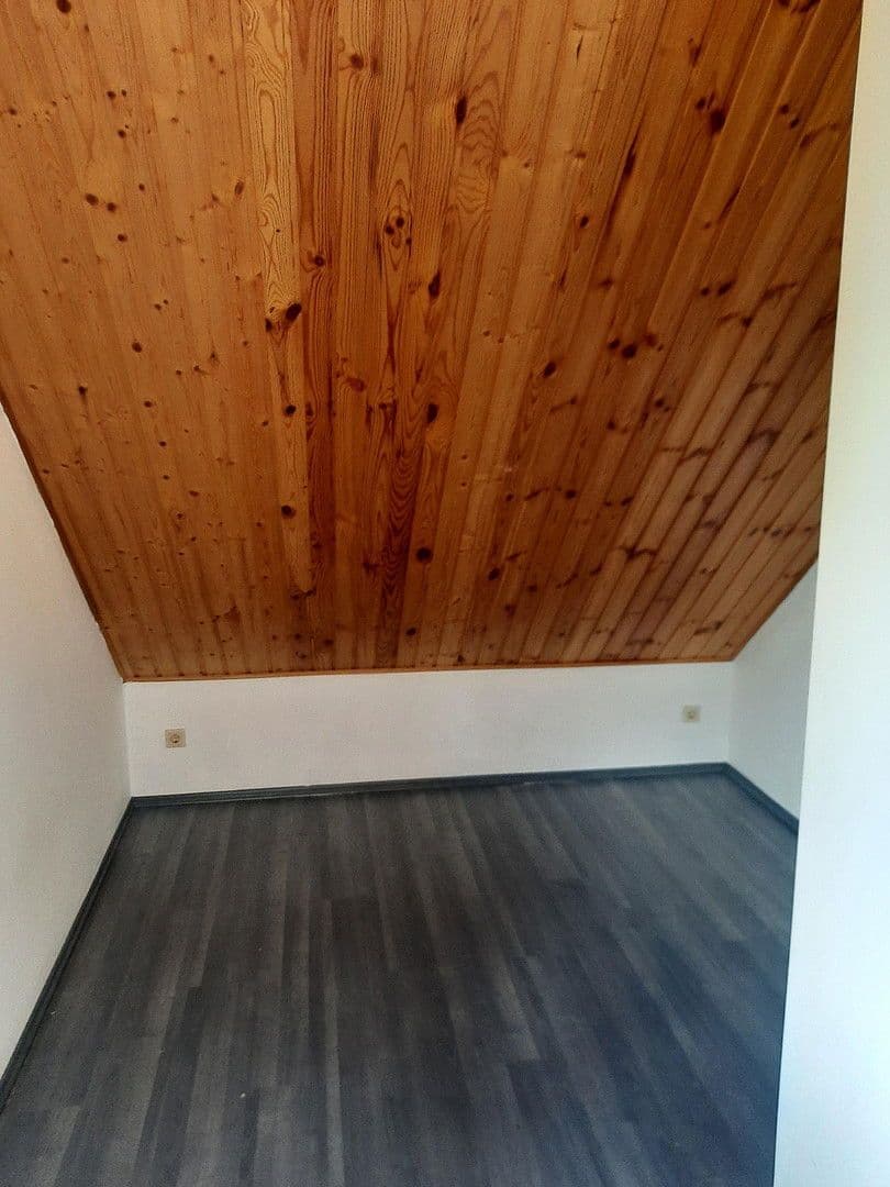 Prenájom domu 124 m², pozemek 320 m², Wilhermsdorf, Bavorsko Prenájom domu 124 m², pozemek 320 m², Wilhermsdorf, Bavorsko