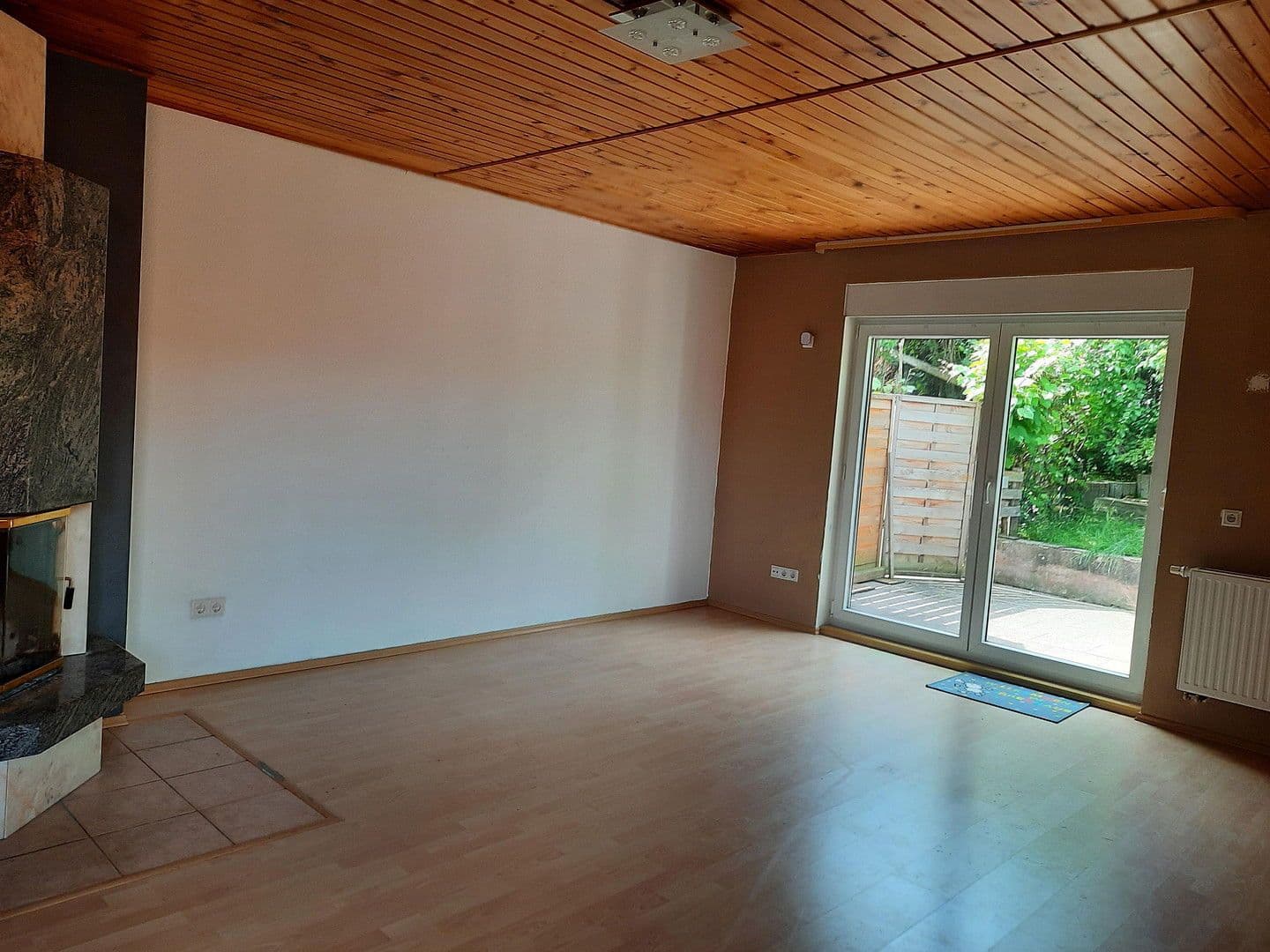 Prenájom domu 124 m², pozemek 320 m², Wilhermsdorf, Bavorsko Prenájom domu 124 m², pozemek 320 m², Wilhermsdorf, Bavorsko