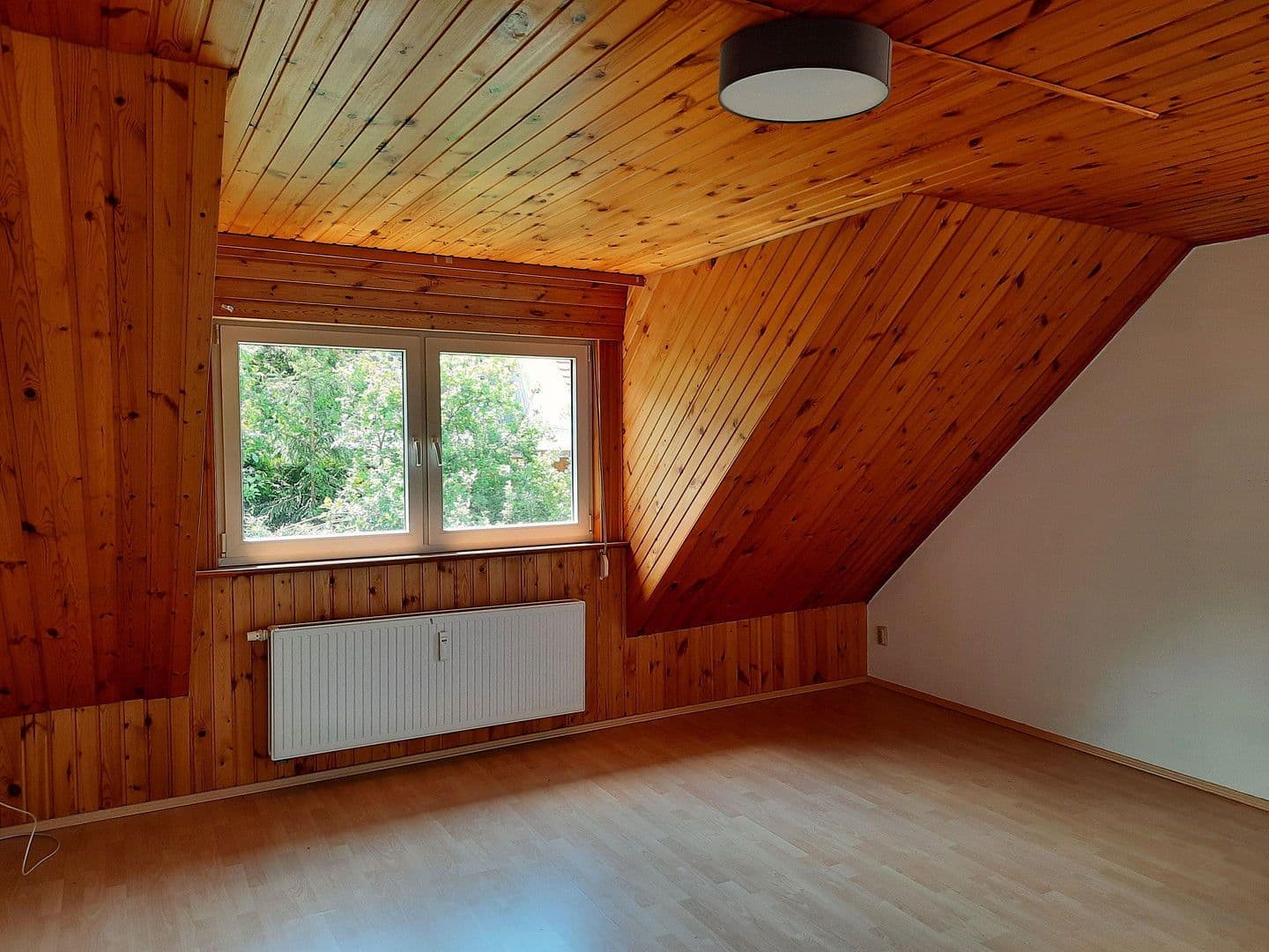 Prenájom domu 124 m², pozemek 320 m², Wilhermsdorf, Bavorsko Prenájom domu 124 m², pozemek 320 m², Wilhermsdorf, Bavorsko