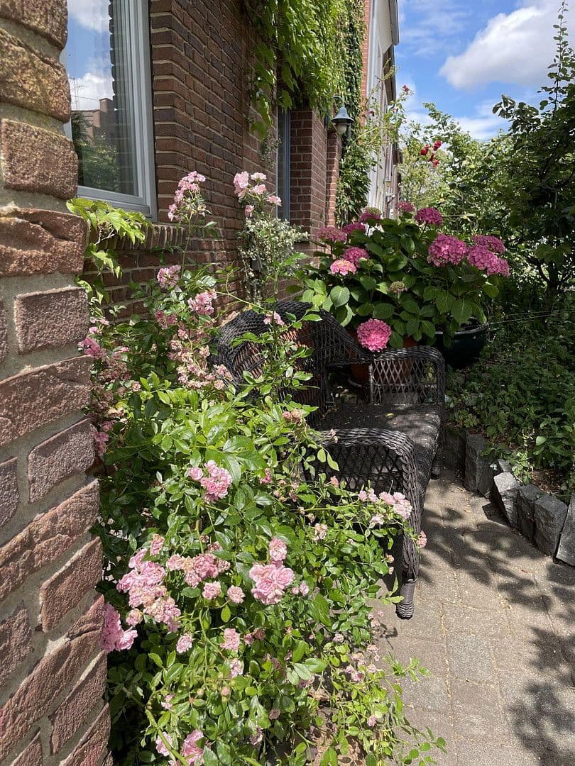 Predaj domu 141 m², pozemek 161 m², Lüneburg, Dolné Sasko Predaj domu 141 m², pozemek 161 m², Lüneburg, Dolné Sasko