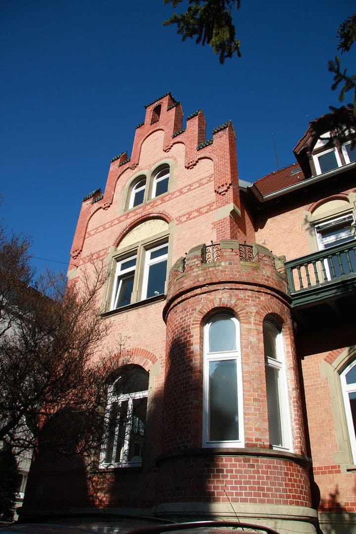 Prenájom kancelárie 21 m², Stuttgart, Bádensko-Wurttembersko Prenájom kancelárie 21 m², Stuttgart, Bádensko-Wurttembersko