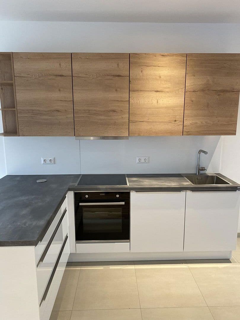 Prenájom bytu 3-izbový 100 m², Friedrich-Engels-Damm 83, Bad Saarow, Brandenbursko Prenájom bytu 3-izbový 100 m², Friedrich-Engels-Damm 83, Bad Saarow, Brandenbursko