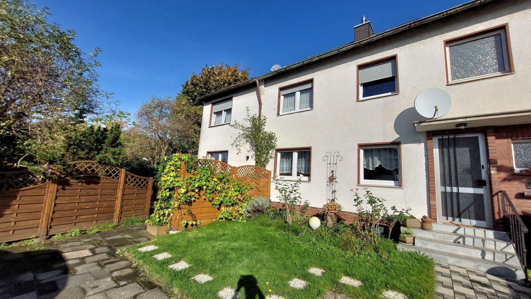 Prenájom bytu 2-izbový 70 m², Leverkusen, Severné Porýnie - Westfálsko Prenájom bytu 2-izbový 70 m², Leverkusen, Severné Porýnie - Westfálsko