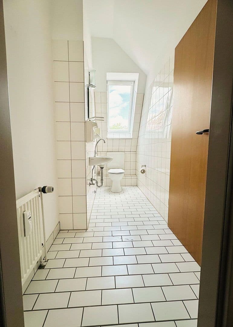 Prenájom kancelárie 112 m², Amtsstrasse 6, Wolfsburg Vorsfelde, Dolné Sasko Prenájom kancelárie 112 m², Amtsstrasse 6, Wolfsburg Vorsfelde, Dolné Sasko