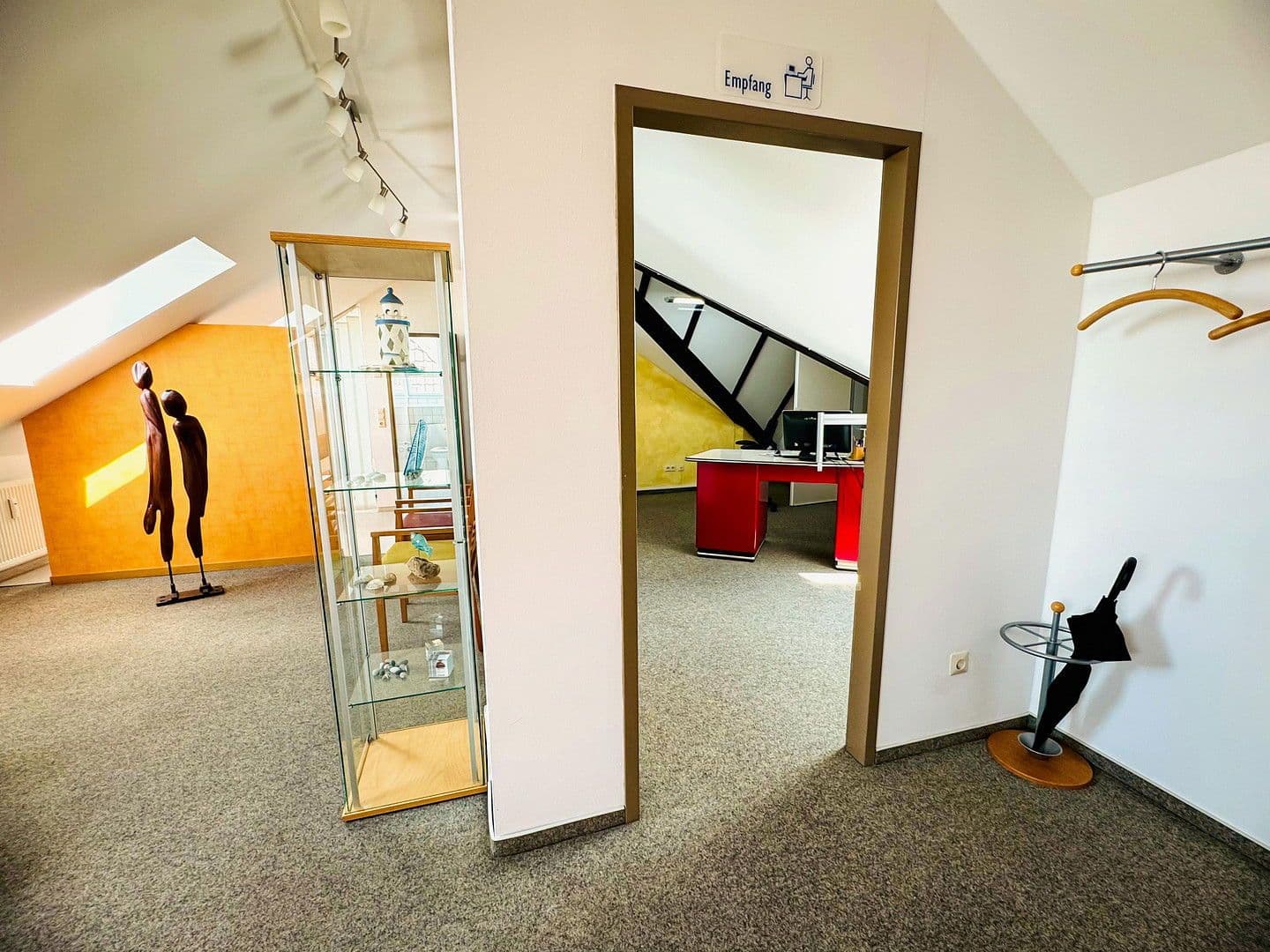 Prenájom kancelárie 112 m², Amtsstrasse 6, Wolfsburg Vorsfelde, Dolné Sasko Prenájom kancelárie 112 m², Amtsstrasse 6, Wolfsburg Vorsfelde, Dolné Sasko