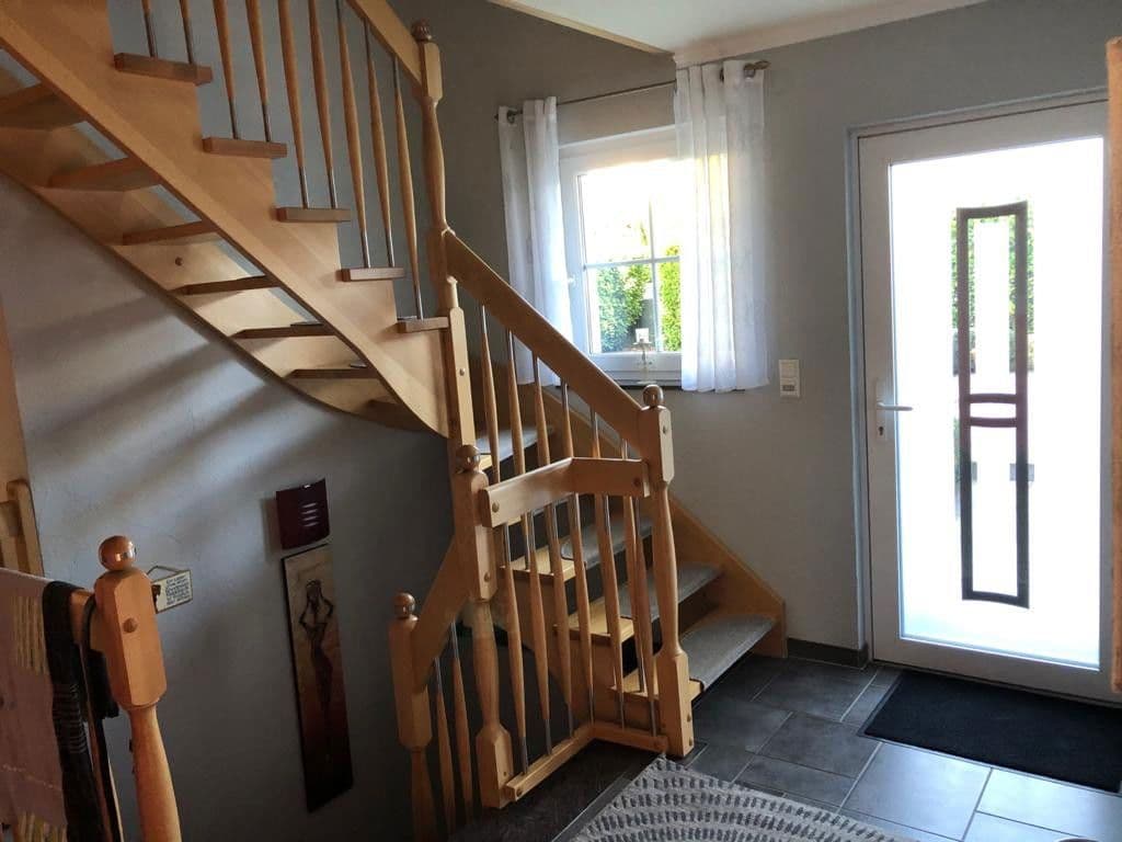 Prenájom domu 220 m², pozemek 700 m², Einbeck, Dolné Sasko Prenájom domu 220 m², pozemek 700 m², Einbeck, Dolné Sasko