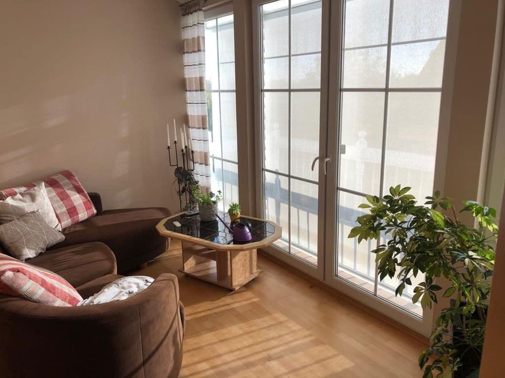 Prenájom domu 220 m², pozemek 700 m², Einbeck, Dolné Sasko Prenájom domu 220 m², pozemek 700 m², Einbeck, Dolné Sasko