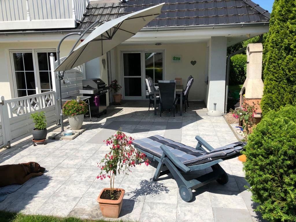 Prenájom domu 220 m², pozemek 700 m², Einbeck, Dolné Sasko Prenájom domu 220 m², pozemek 700 m², Einbeck, Dolné Sasko