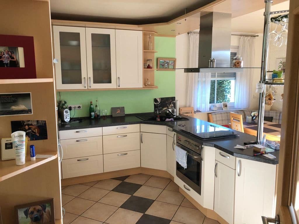 Prenájom domu 220 m², pozemek 700 m², Einbeck, Dolné Sasko Prenájom domu 220 m², pozemek 700 m², Einbeck, Dolné Sasko