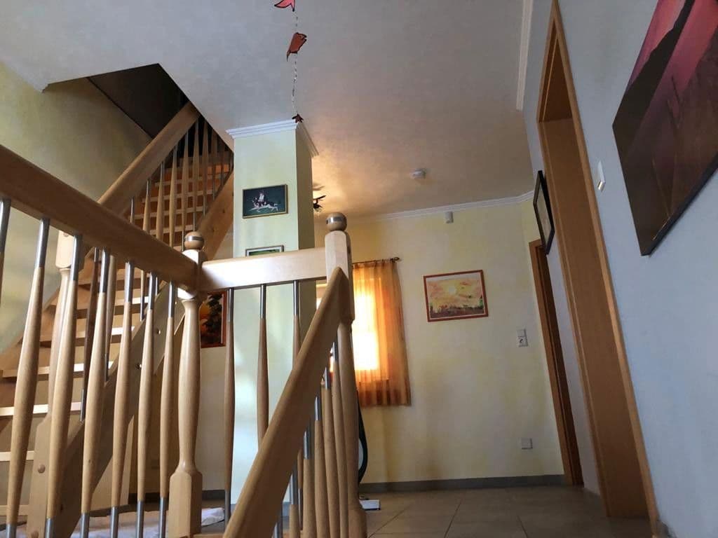 Prenájom domu 220 m², pozemek 700 m², Einbeck, Dolné Sasko Prenájom domu 220 m², pozemek 700 m², Einbeck, Dolné Sasko