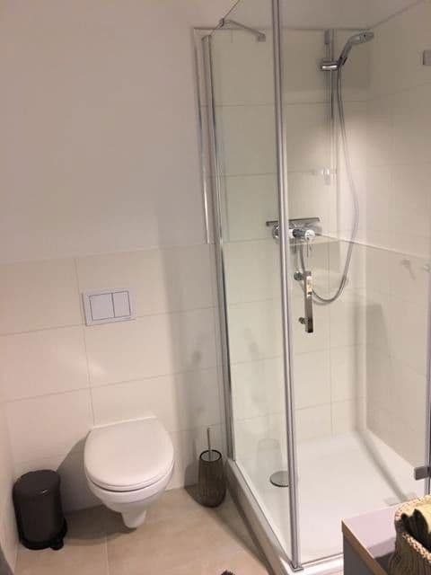 Prenájom bytu 1-izbový 40 m², Hamburg, Hamburg Prenájom bytu 1-izbový 40 m², Hamburg, Hamburg