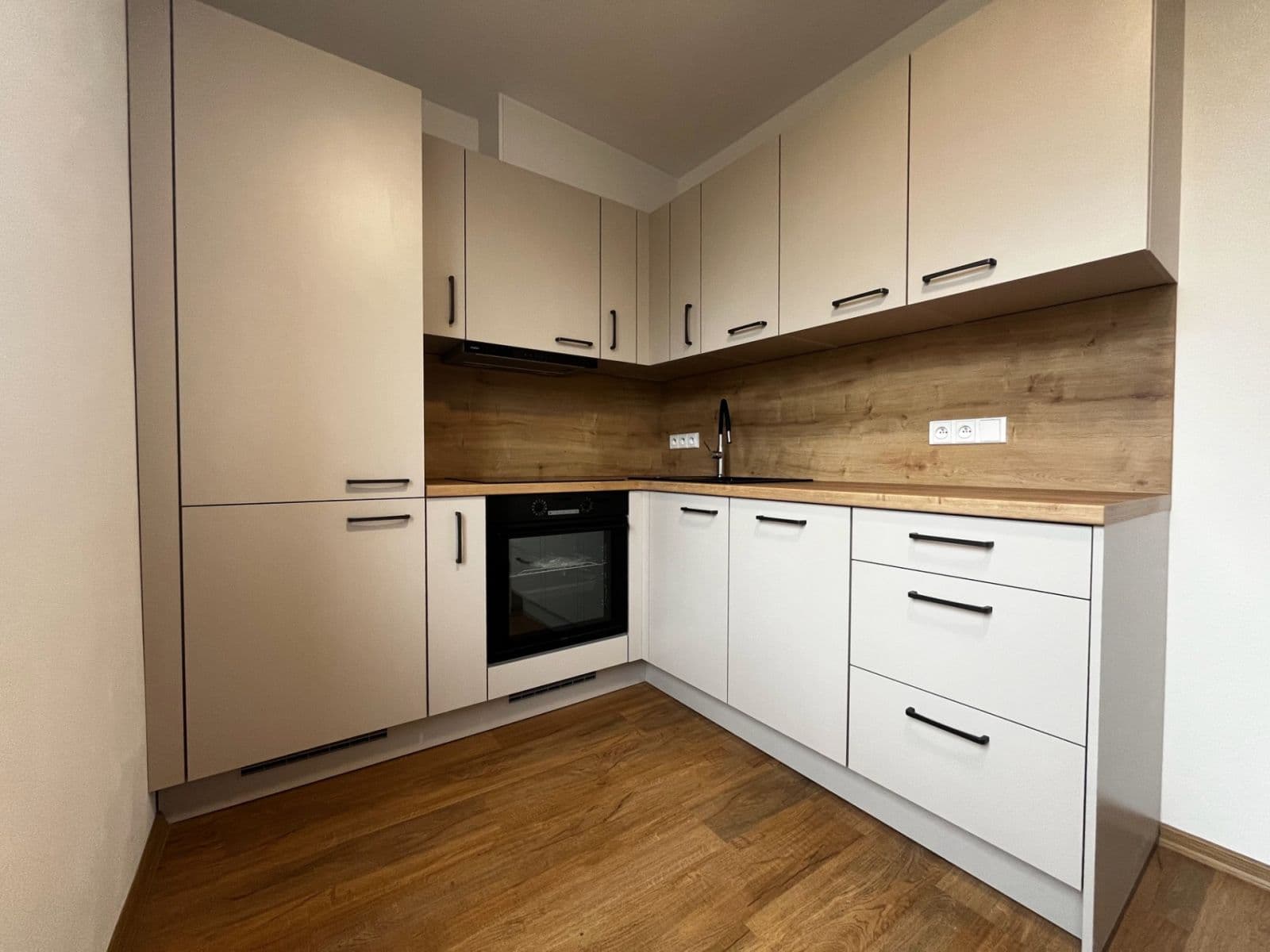 Predaj bytu 2-izbový 52 m², České armády, Litoměřice, Ústecký kraj Predaj bytu 2-izbový 52 m², České armády, Litoměřice, Ústecký kraj