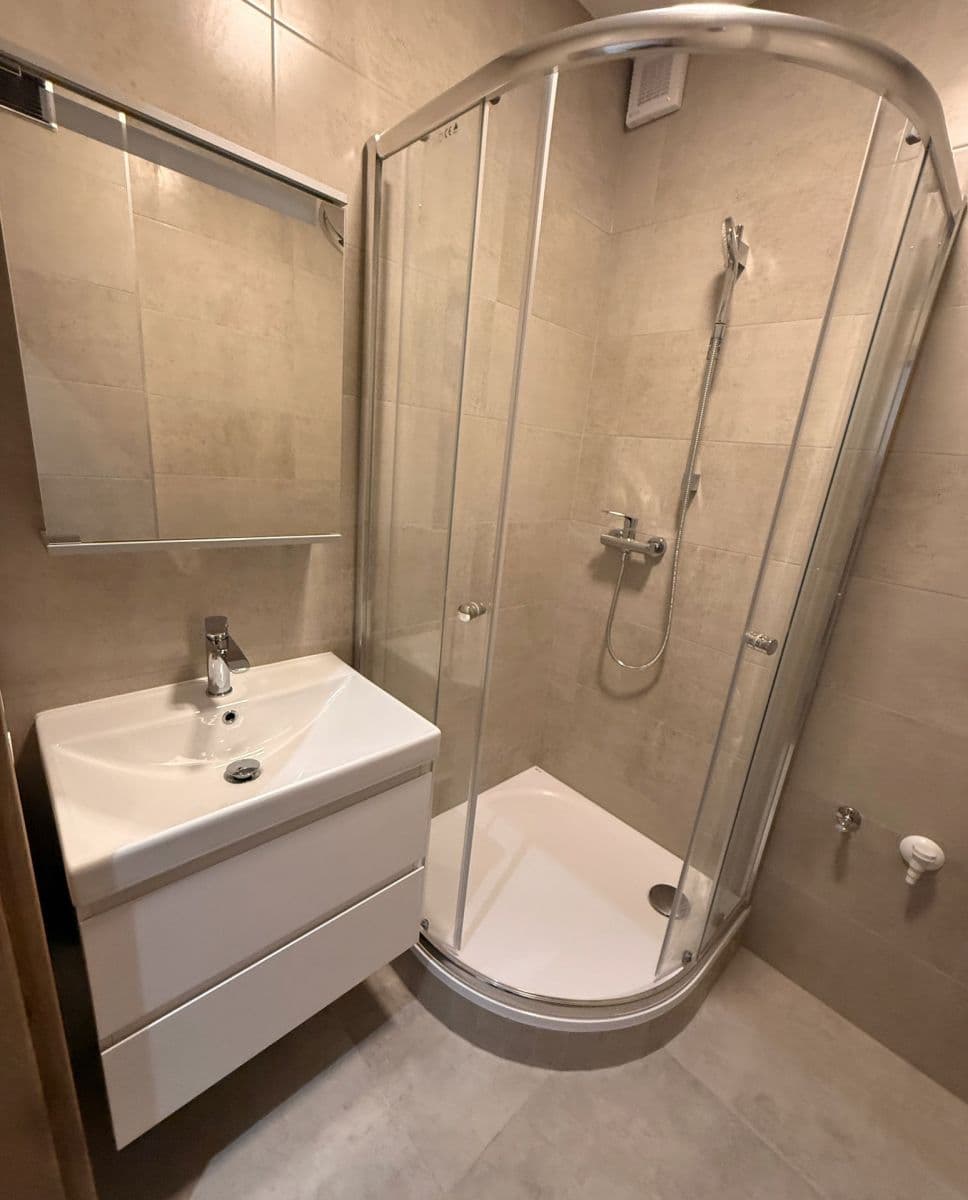 Predaj bytu 2-izbový 52 m², České armády, Litoměřice, Ústecký kraj Predaj bytu 2-izbový 52 m², České armády, Litoměřice, Ústecký kraj