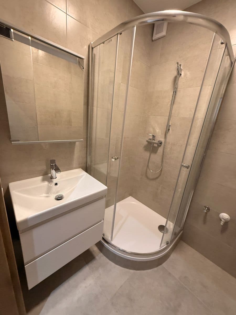 Predaj bytu 2-izbový 52 m², České armády, Litoměřice, Ústecký kraj Predaj bytu 2-izbový 52 m², České armády, Litoměřice, Ústecký kraj