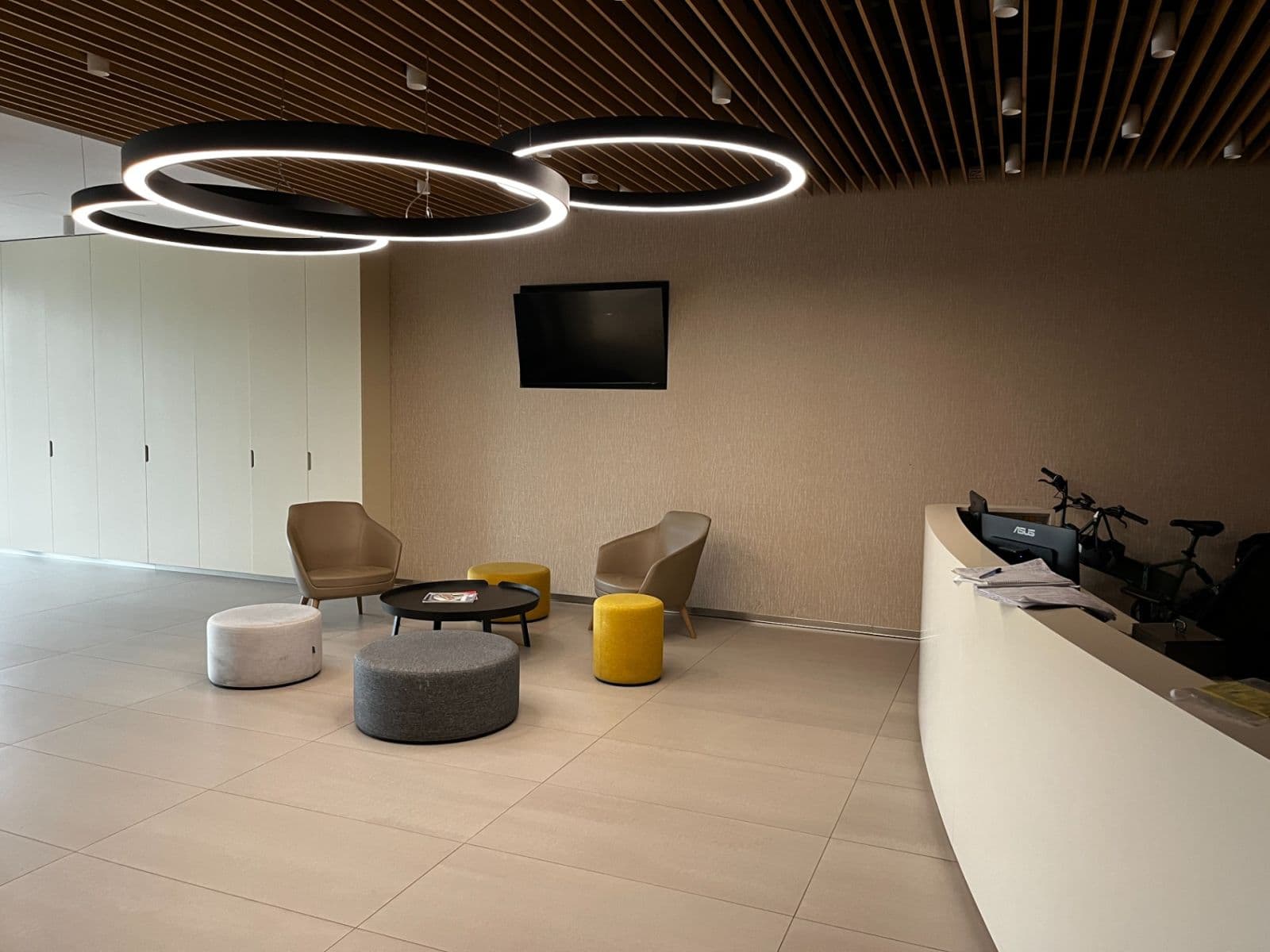 Prenájom bytu 2-izbový 57 m², Súkennícka, Ružinov, Bratislavský kraj Prenájom bytu 2-izbový 57 m², Súkennícka, Ružinov, Bratislavský kraj