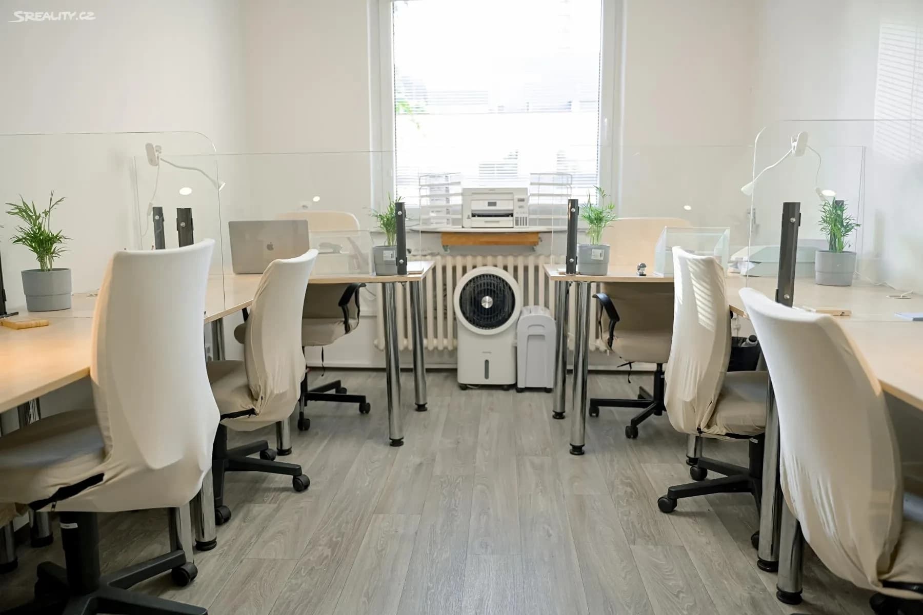 Prenájom kancelárie 25 m², Přístavní, Praha, Praha Prenájom kancelárie 25 m², Přístavní, Praha, Praha