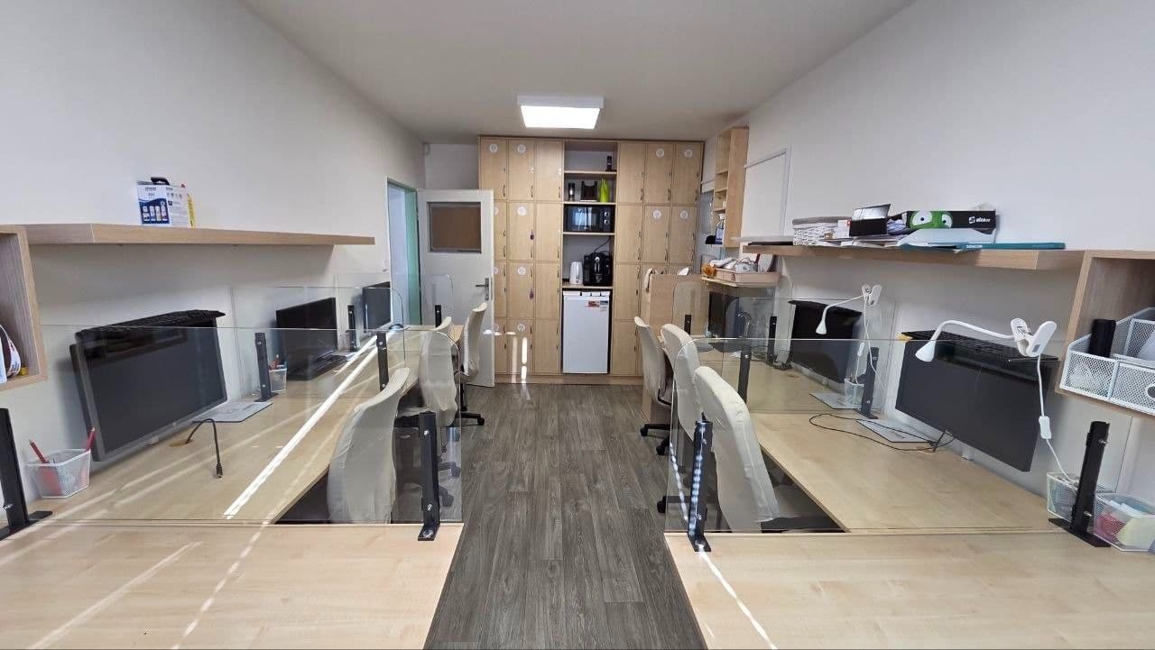 Prenájom kancelárie 25 m², Přístavní, Praha, Praha Prenájom kancelárie 25 m², Přístavní, Praha, Praha