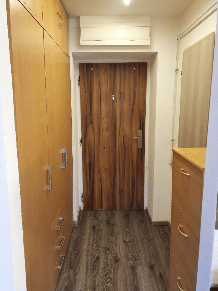 Prenájom bytu 1-izbový 32 m², Sevastopolská, Kladno, Středočeský kraj Prenájom bytu 1-izbový 32 m², Sevastopolská, Kladno, Středočeský kraj