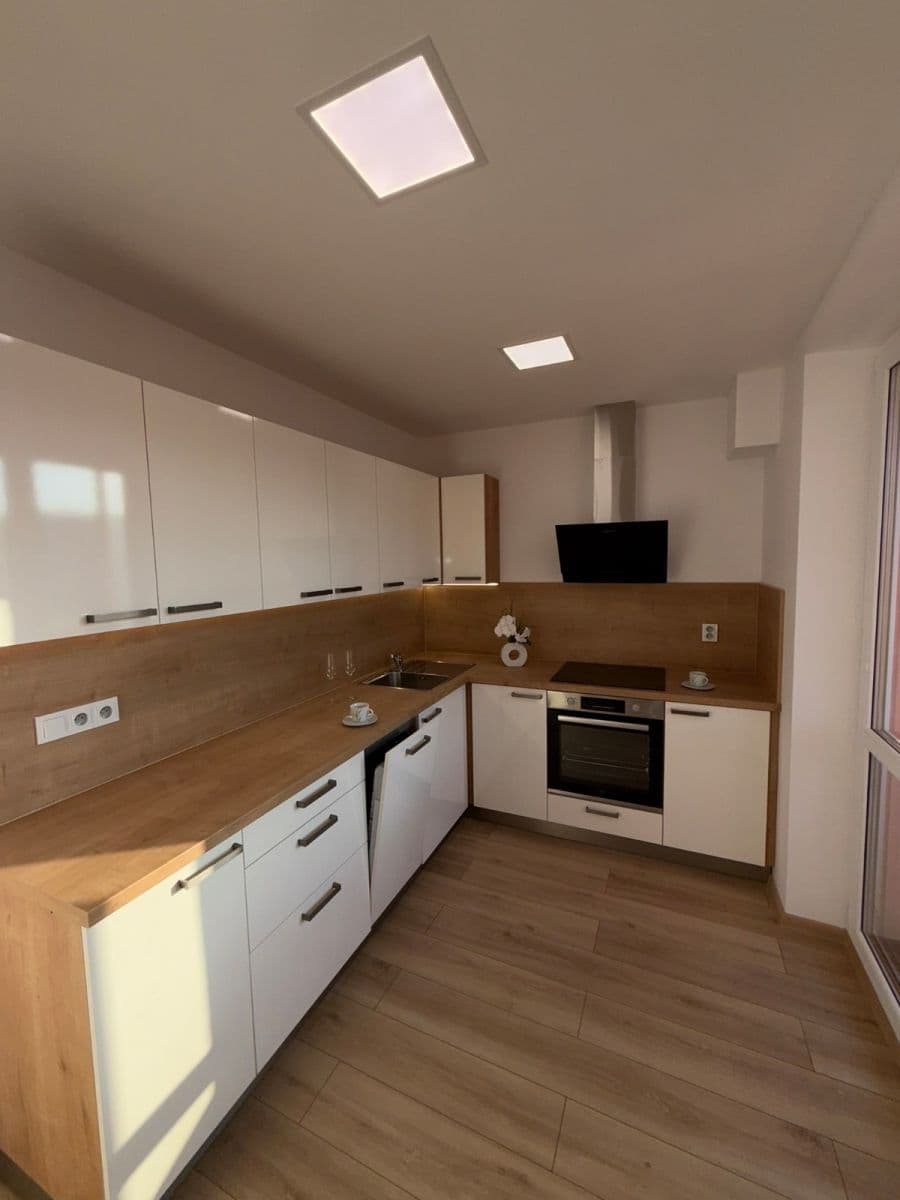 Prenájom bytu 2-izbový 54 m², Oty Synka, Ostrava, Moravskoslezský kraj Prenájom bytu 2-izbový 54 m², Oty Synka, Ostrava, Moravskoslezský kraj